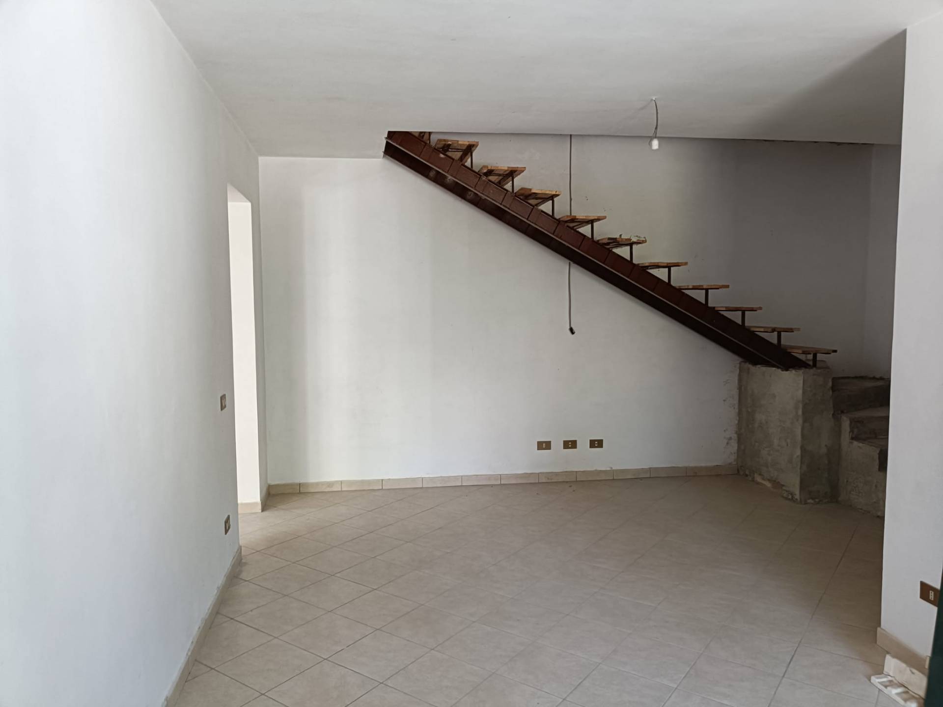 Appartamento in vendita a Fabriano, COLLINE FABRIANESI