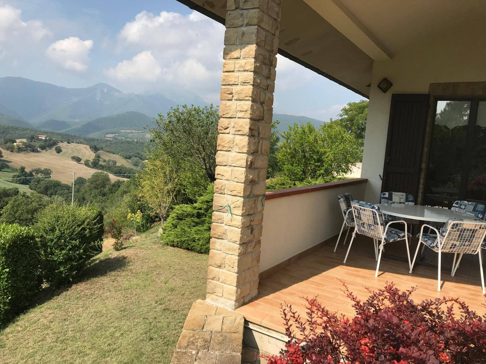 Villa in vendita a Fabriano, COLLINE FABRIANESI