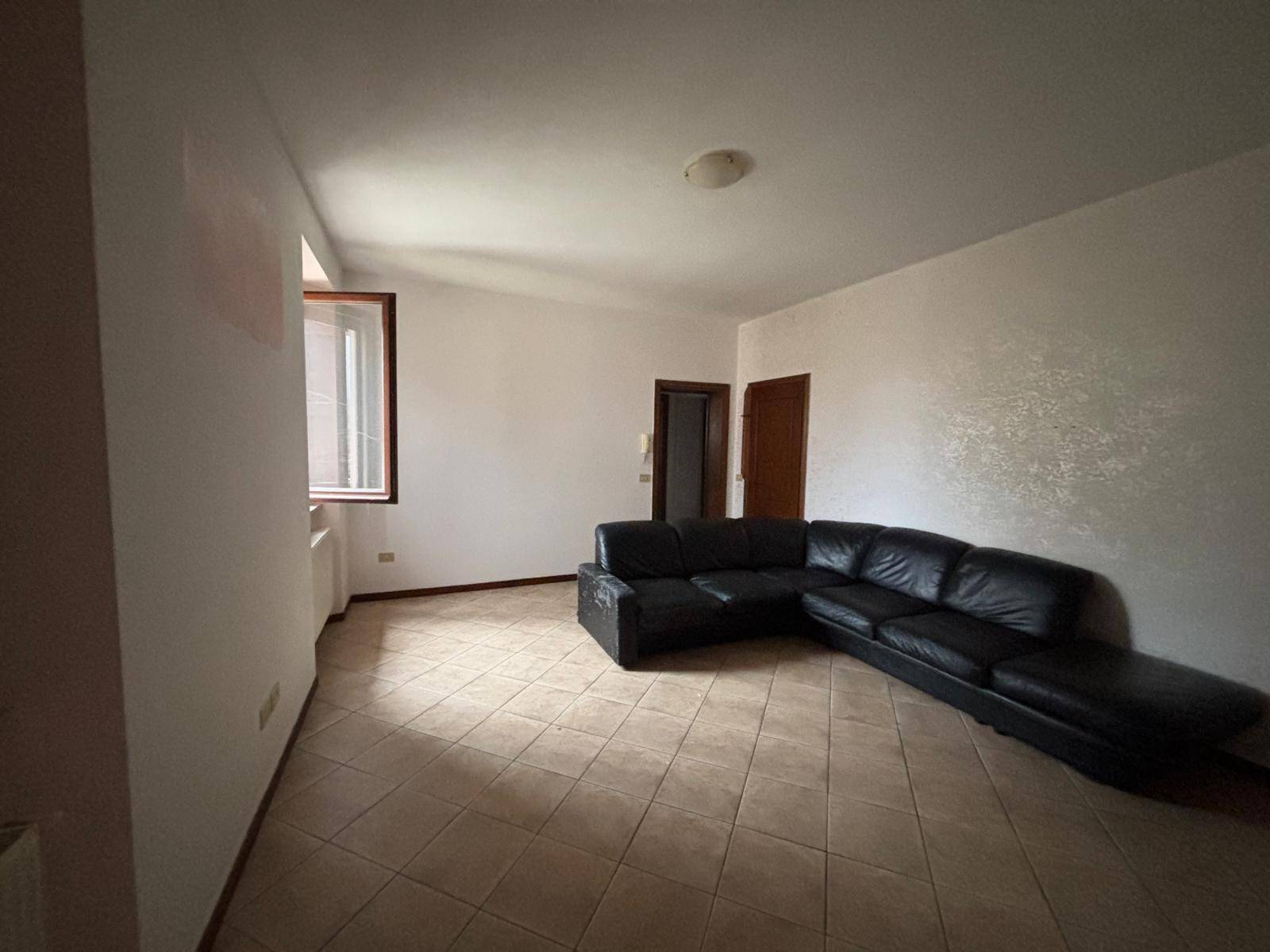 Appartamento in vendita a Fabriano, FRAZ. MELANO