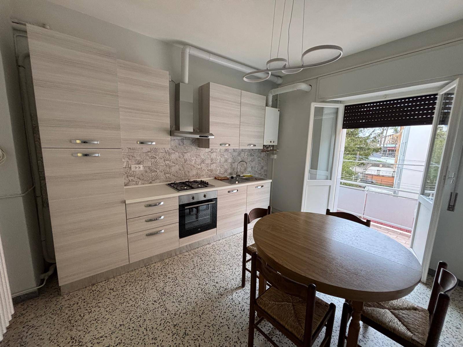 Appartamento in affitto a Fabriano, CITTA'