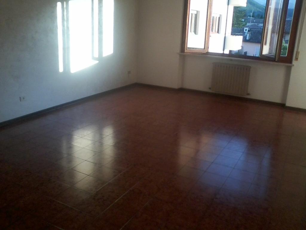 Appartamento in affitto a Fabriano, GIARDINI