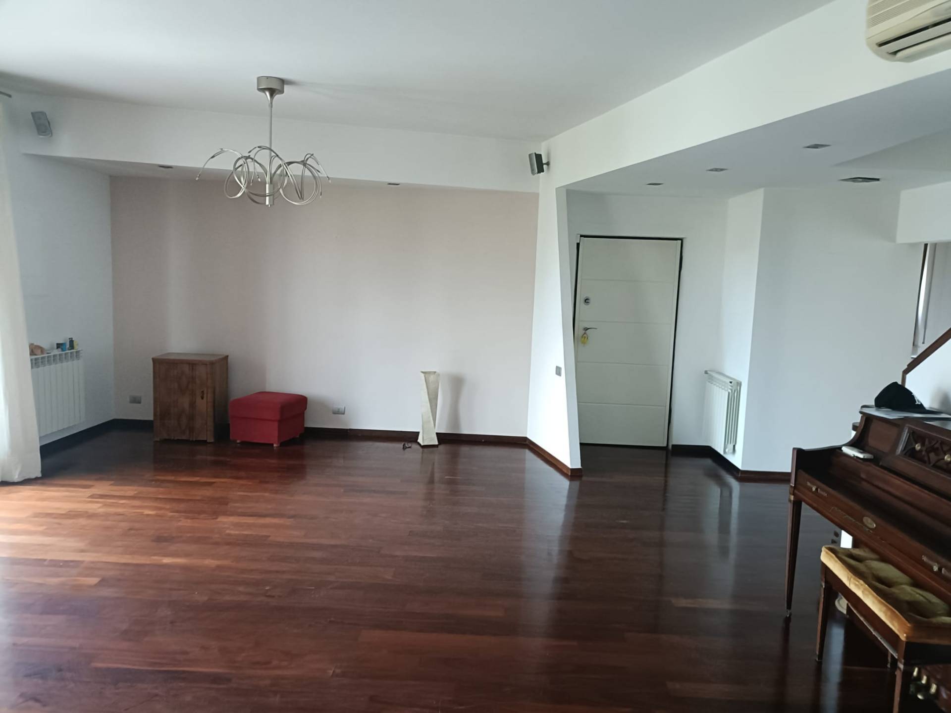 cielo-terra in vendita a Fabriano, SERRALOGGIA