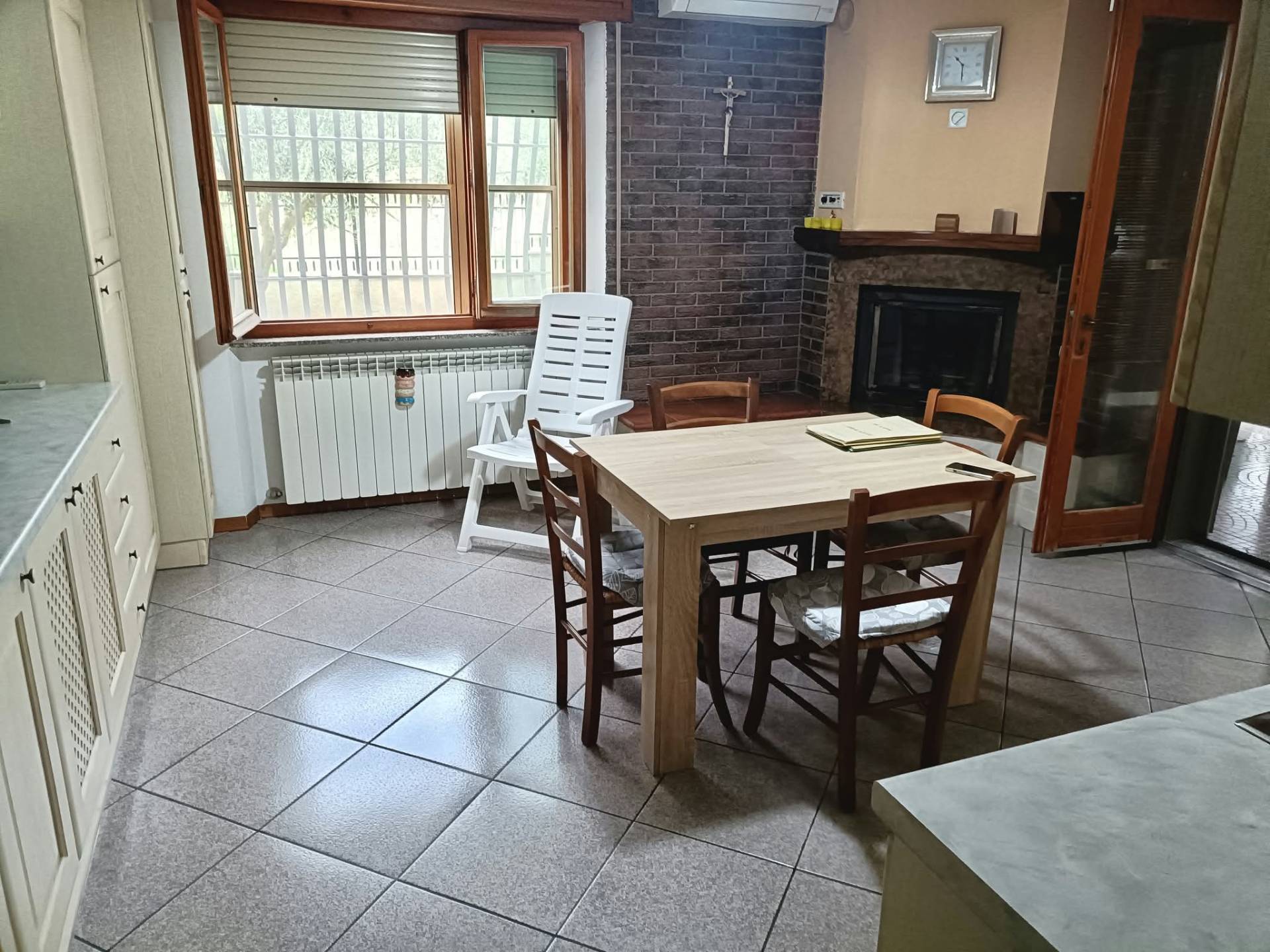 Appartamento in affitto a Fabriano, FRAZ ALBACINA