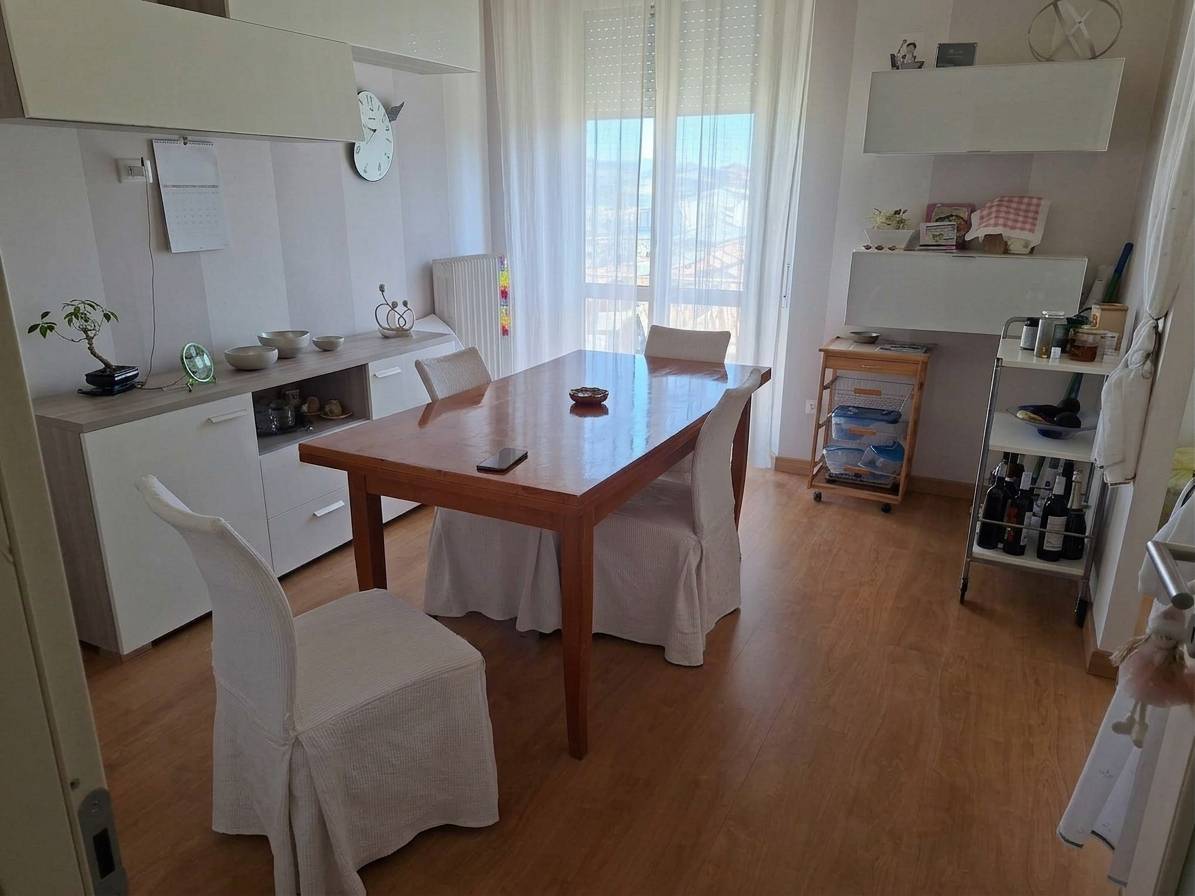 Appartamento in vendita a Fabriano, SERRALOGGIA