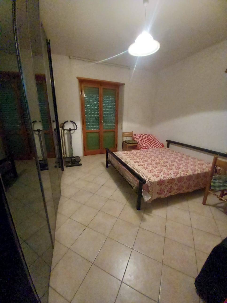 appartamento con ingresso indipendente in vendita a Fabriano, FRAZ. CANCELLI