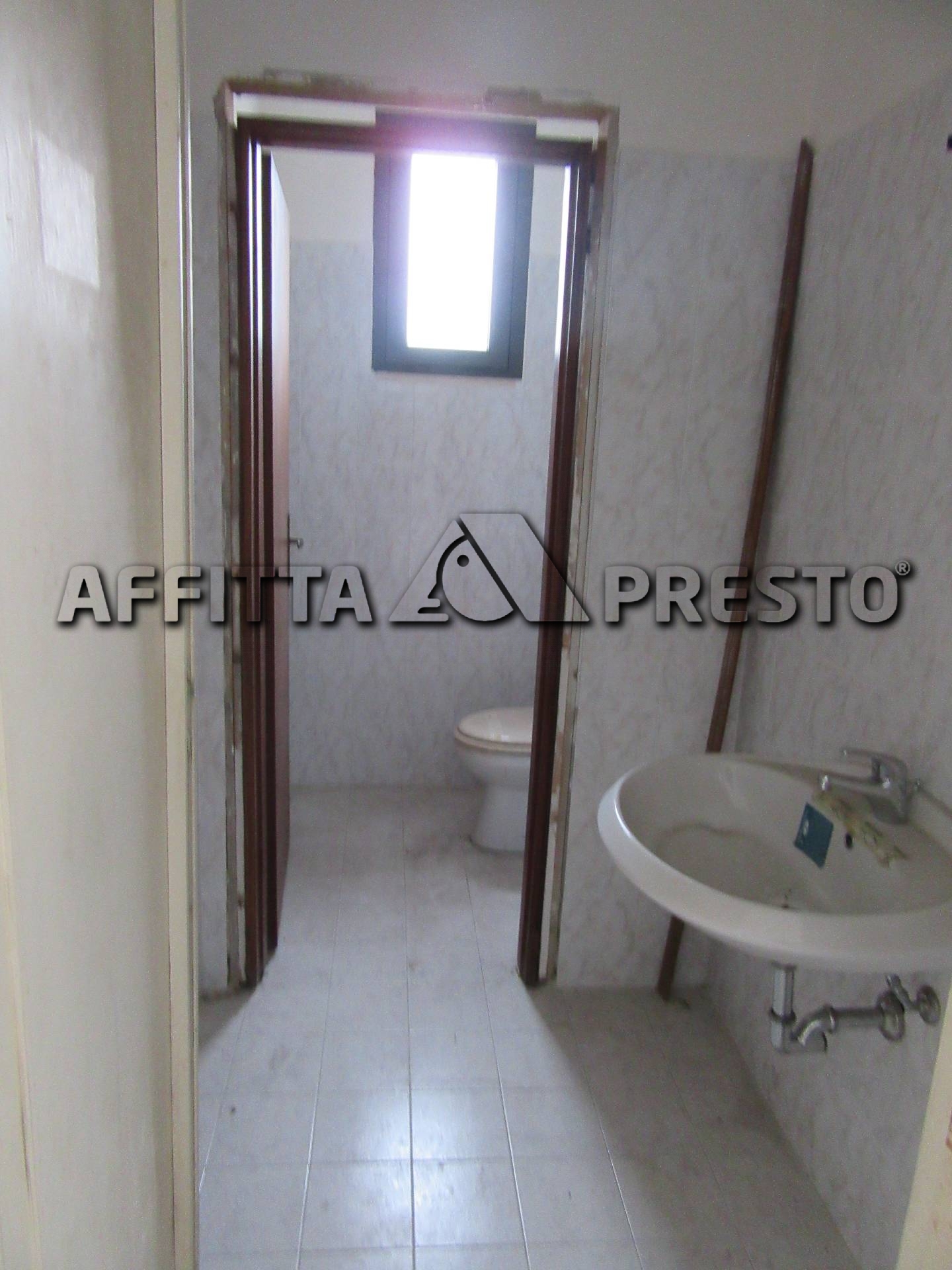 Laboratorio Artigianale in affitto a Meldola