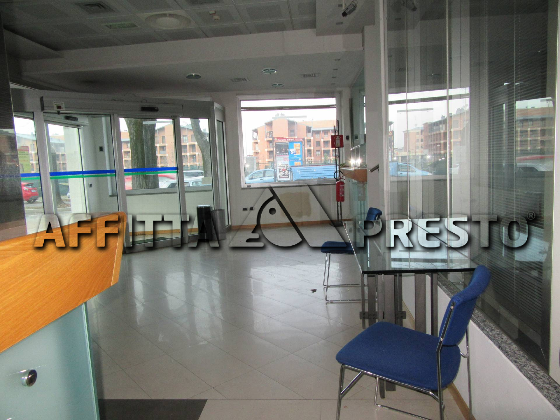 Fondo Commerciale in affitto a Forl, stazione