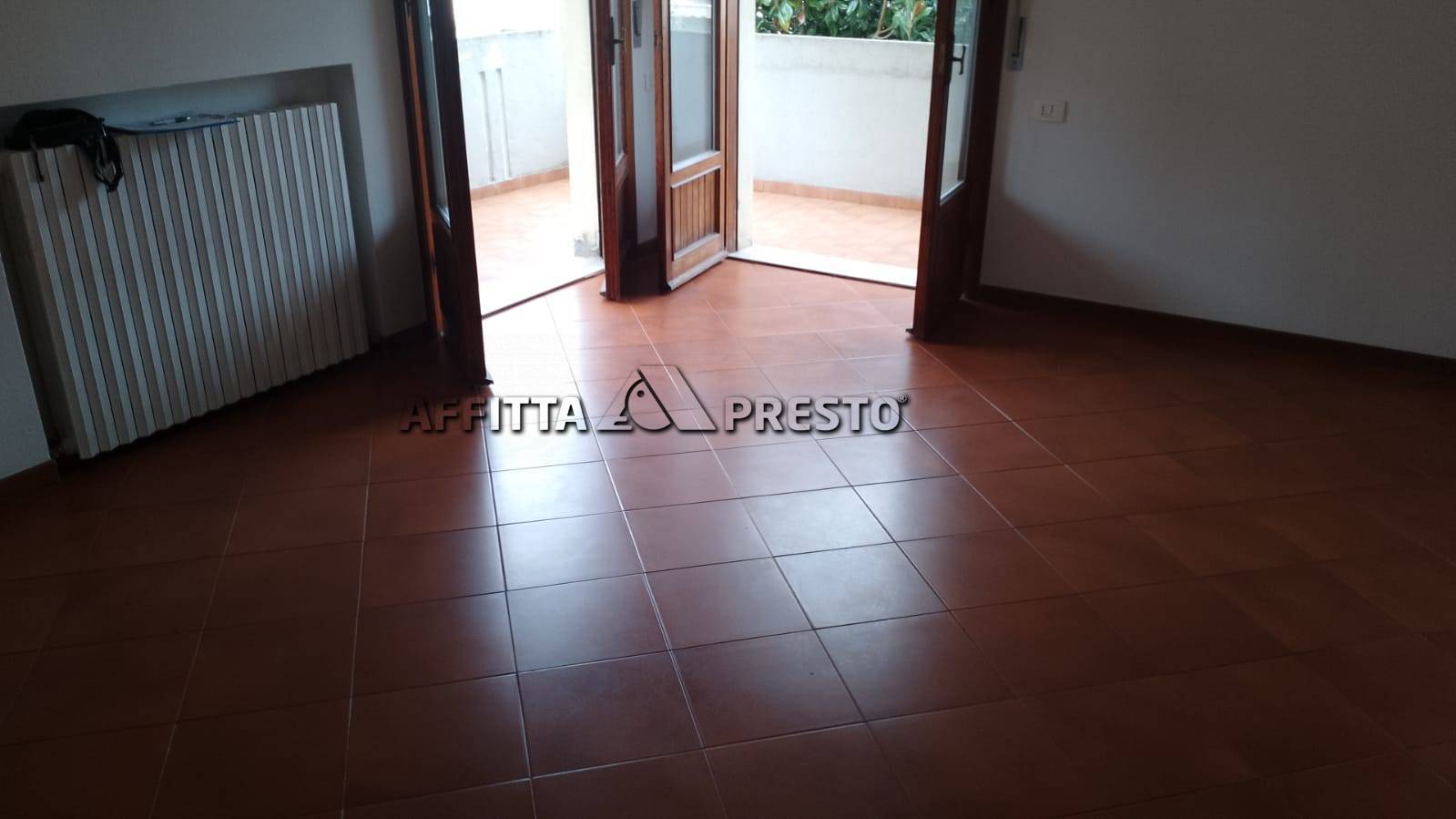 Appartamento in affitto a Forl