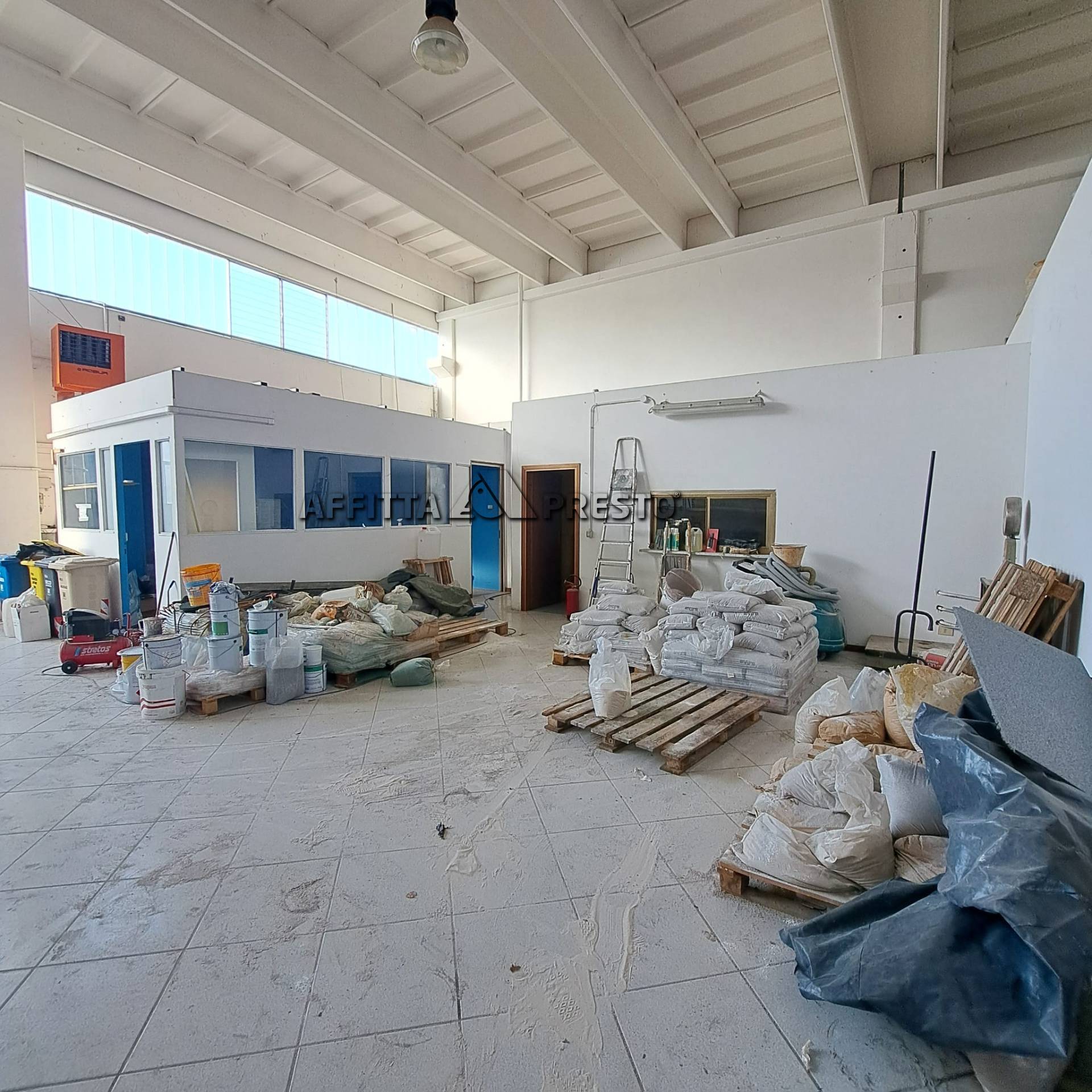 Capannone in affitto a Forl, Coriano