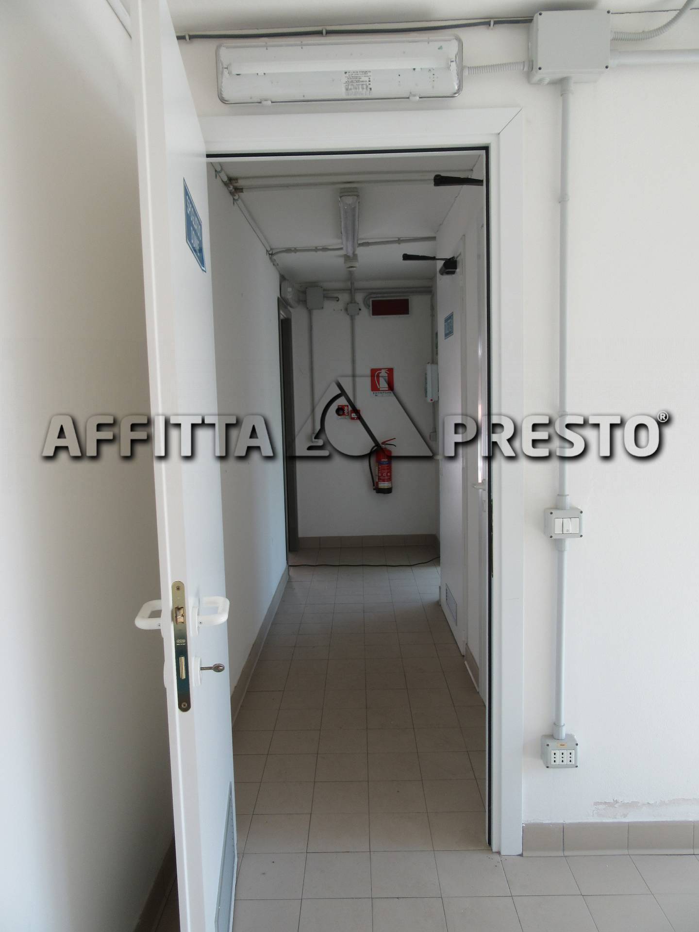 Fondo Commerciale in affitto a Forl, Centro