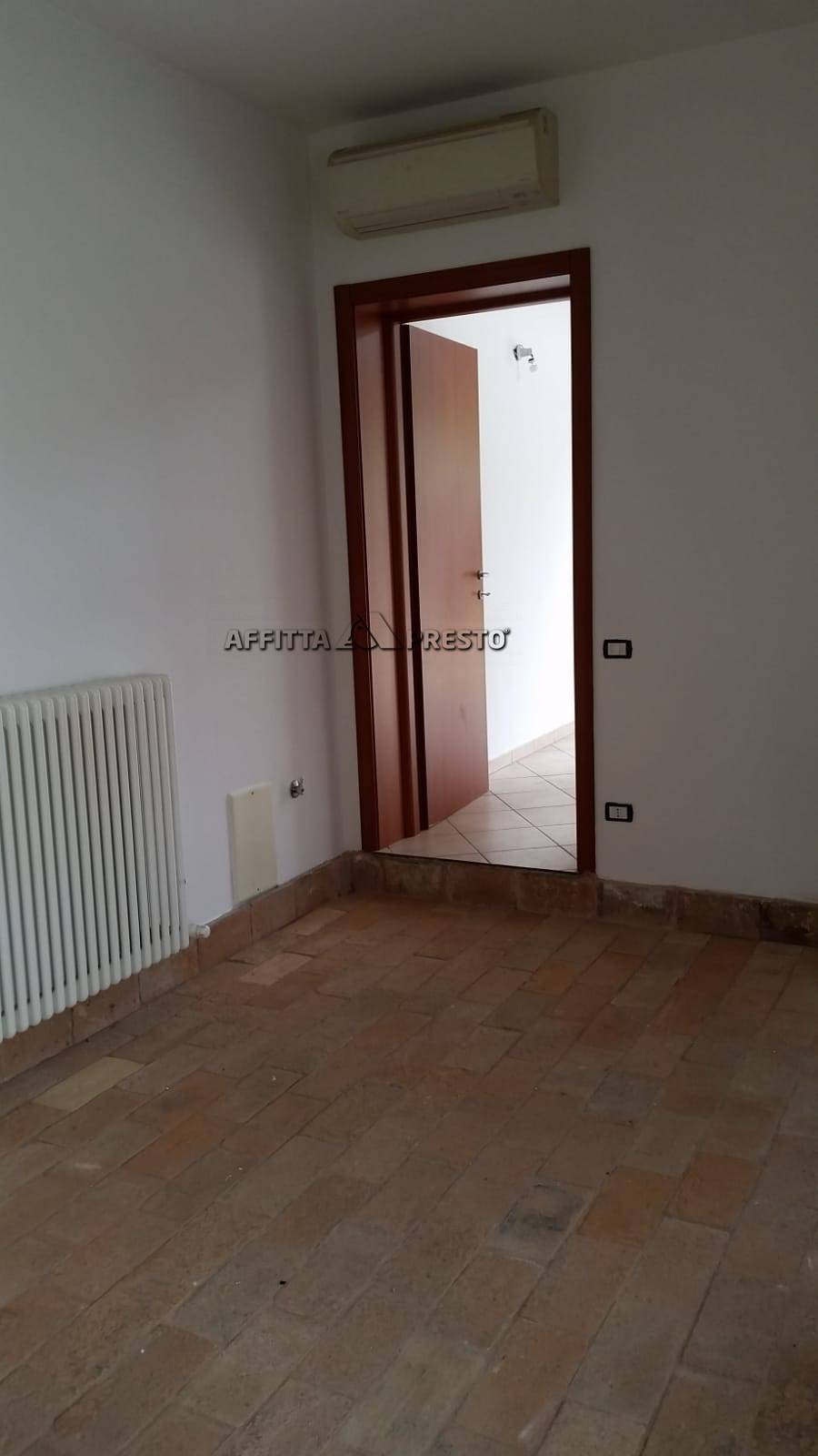Casa semi indipendente in vendita a Meldola, Meldola