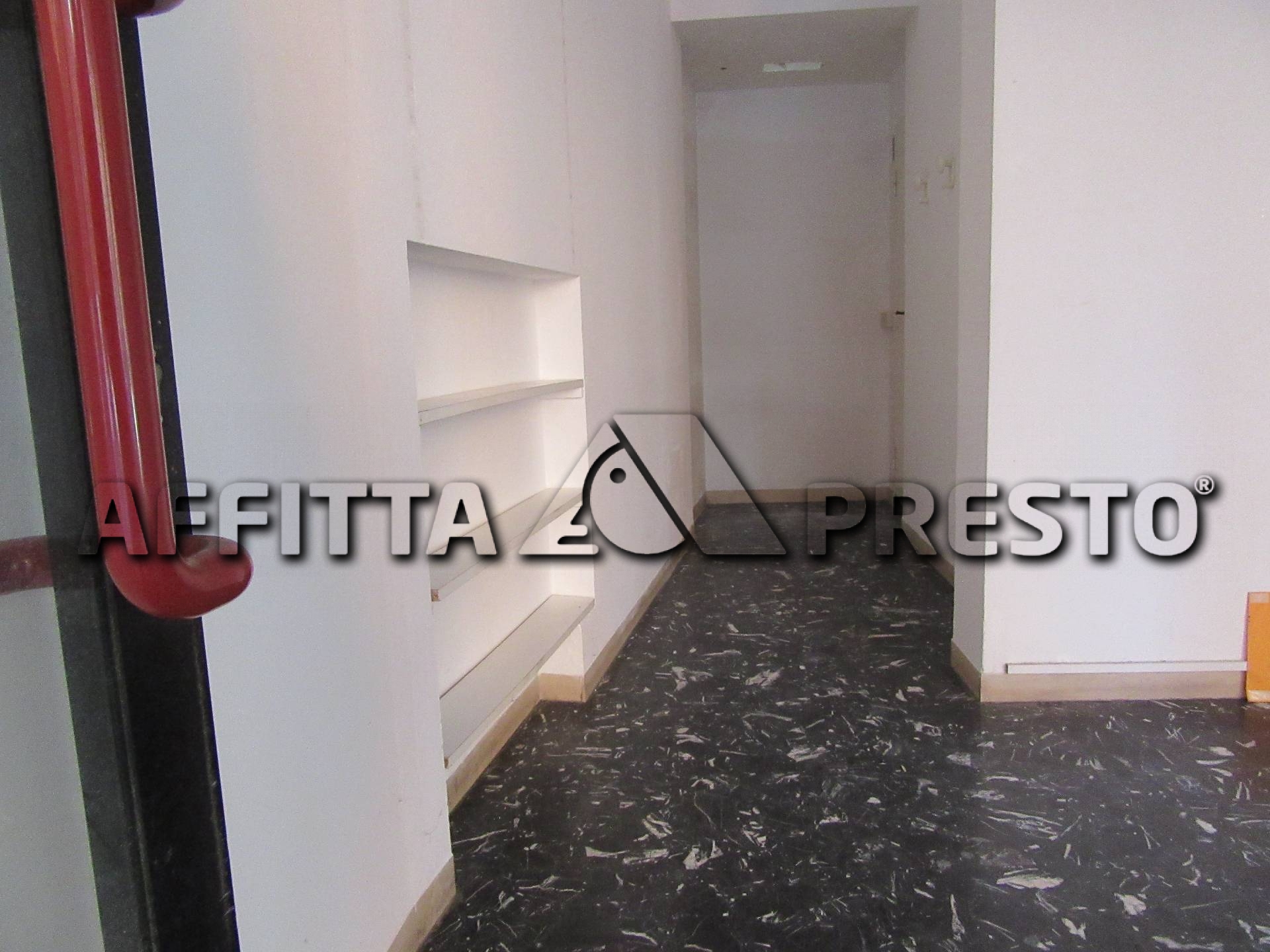 Negozio in affitto a Forl, Centro