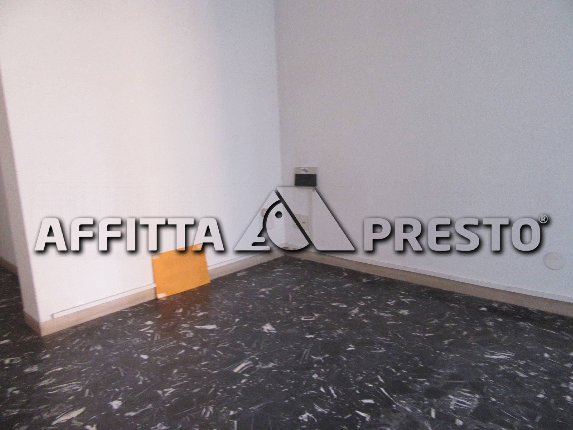 Negozio in affitto a Forl, Centro