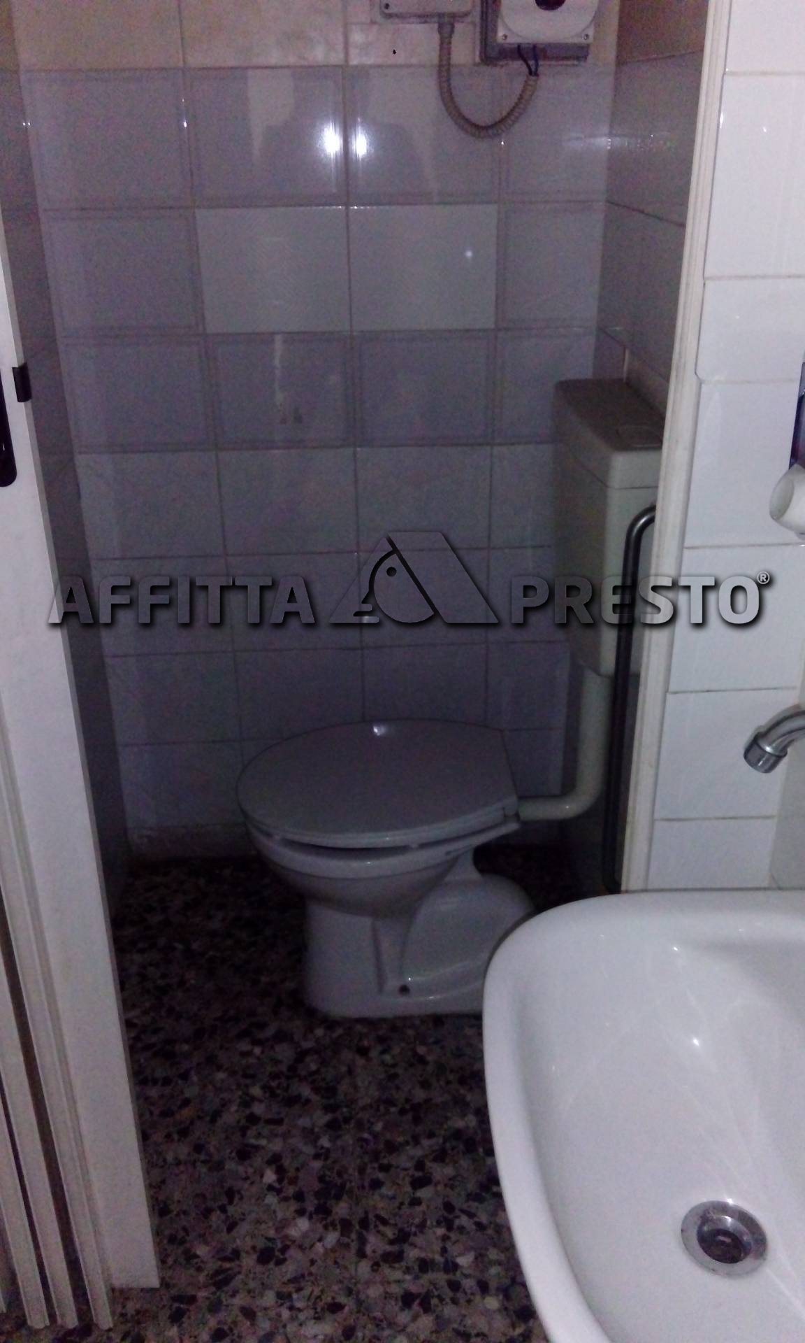 Negozio in affitto a Forl