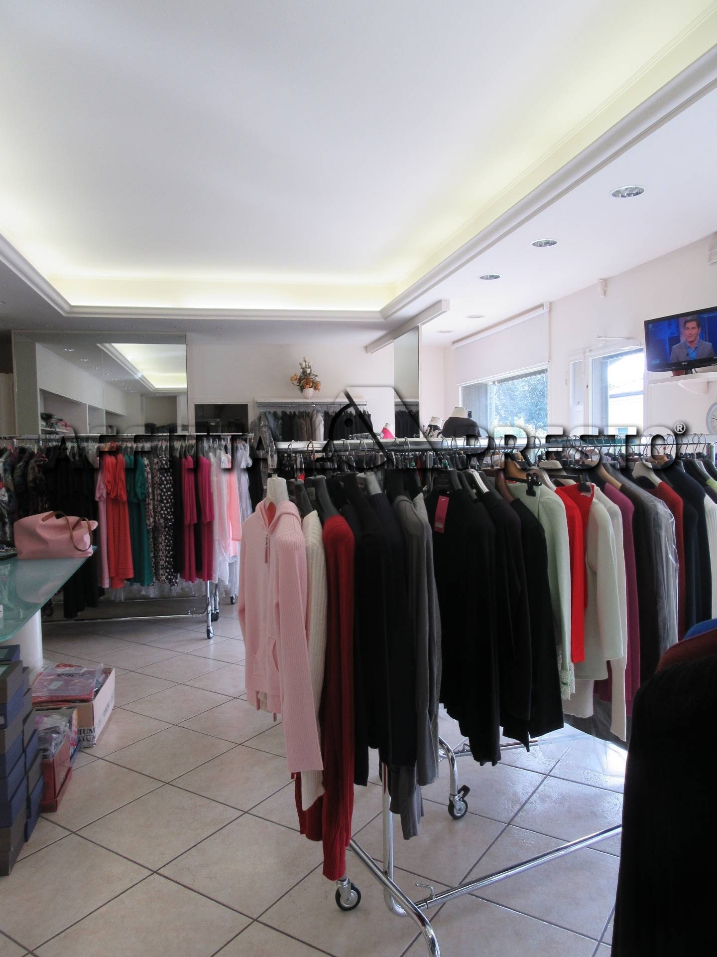 Fondo Commerciale in affitto a Forl, Ronco