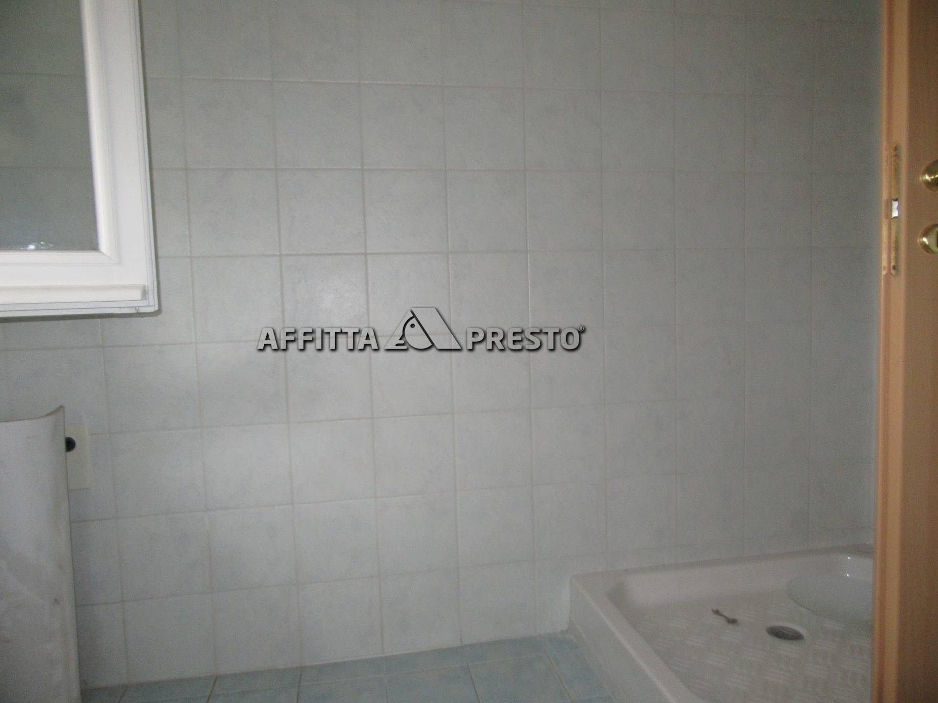 Casa indipendente in vendita a Forl, Viale Roma