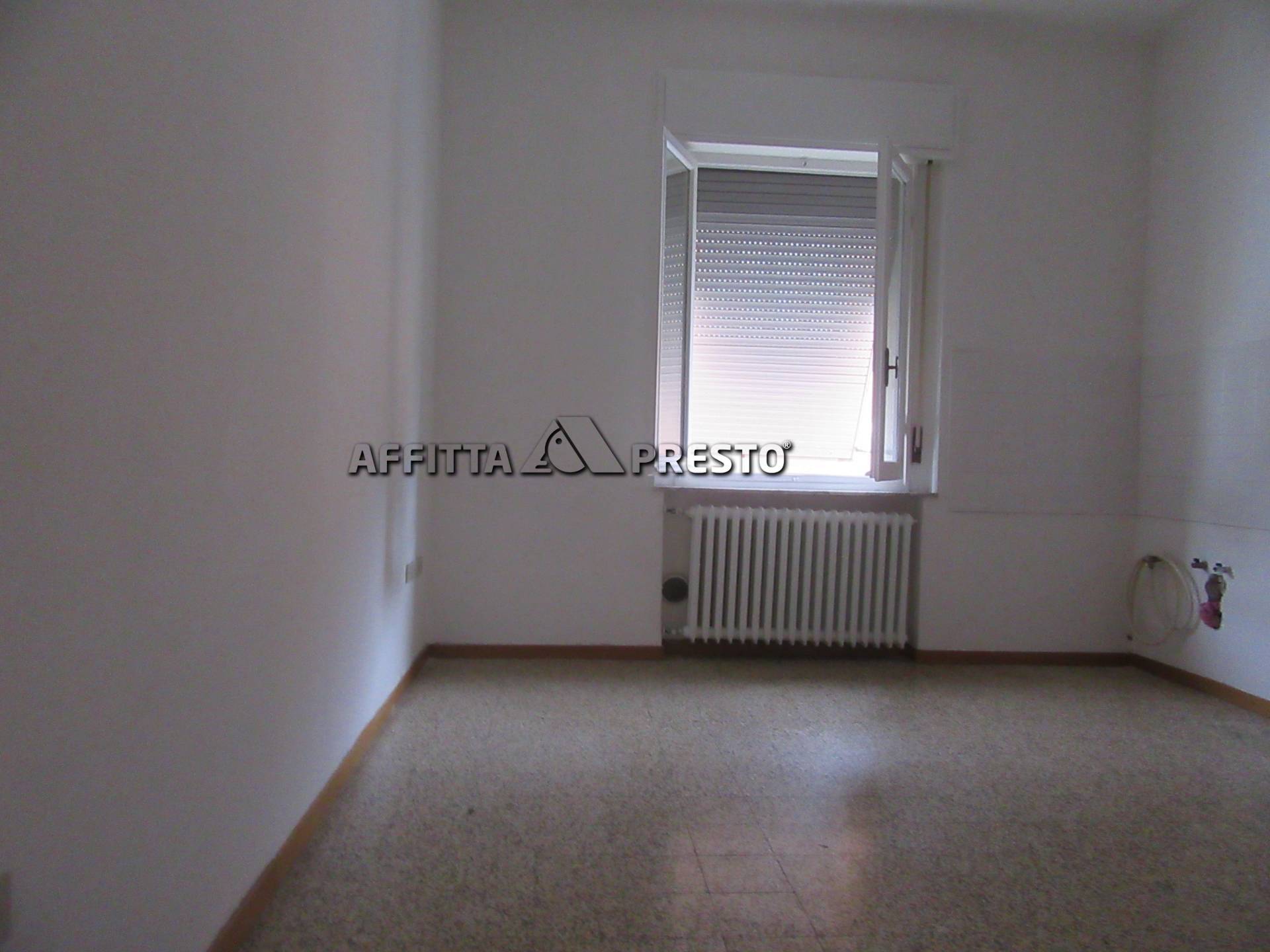 Casa indipendente in vendita a Forl, Viale Roma