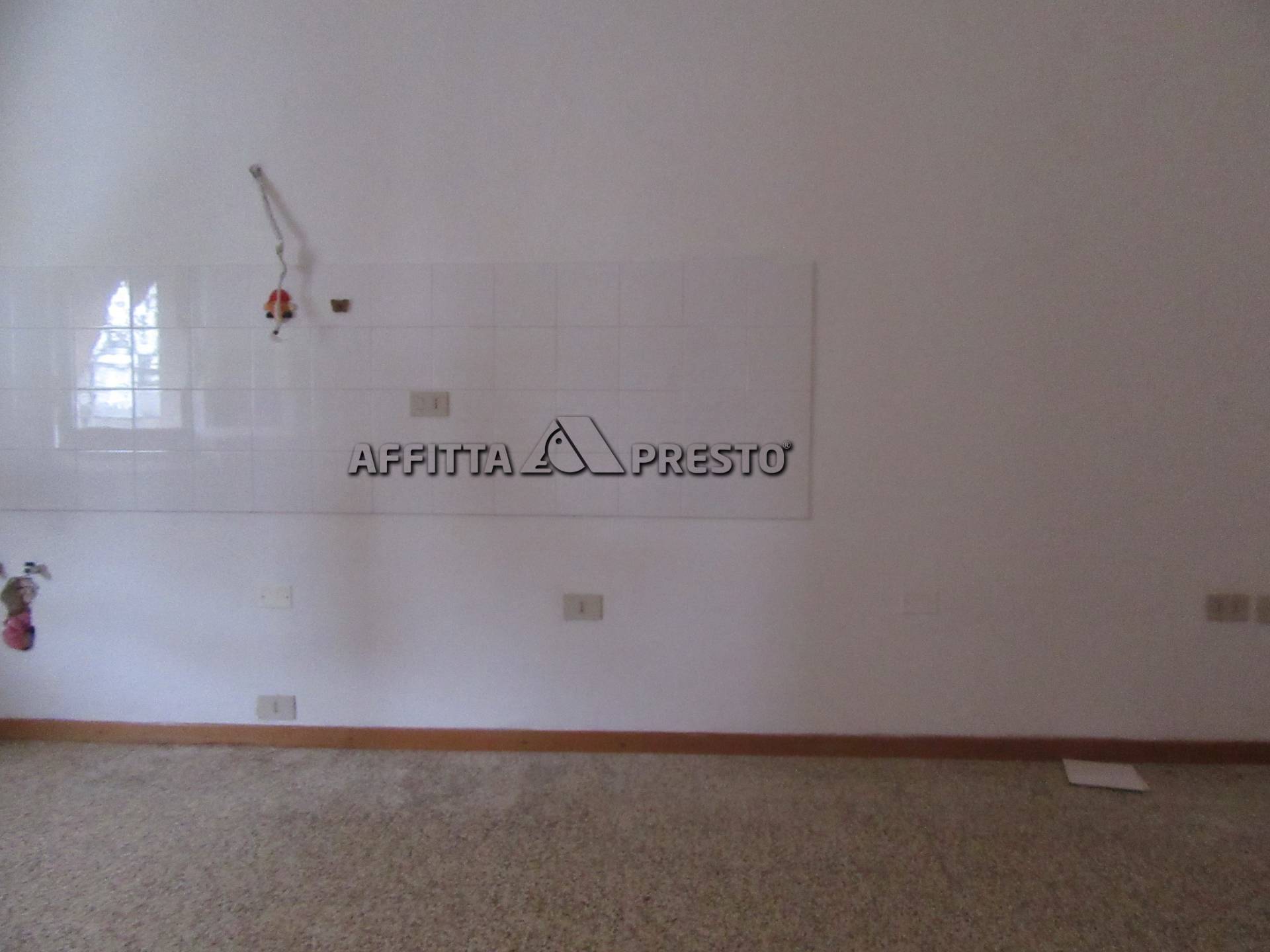 Casa indipendente in vendita a Forl, Viale Roma