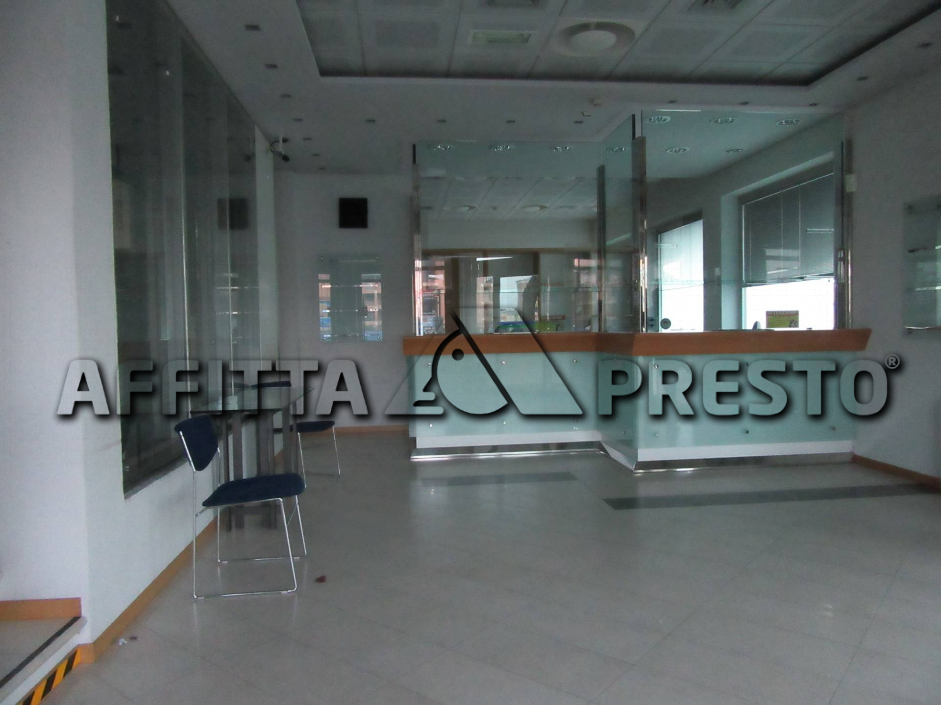 Fondo Commerciale in affitto a Forl, stazione