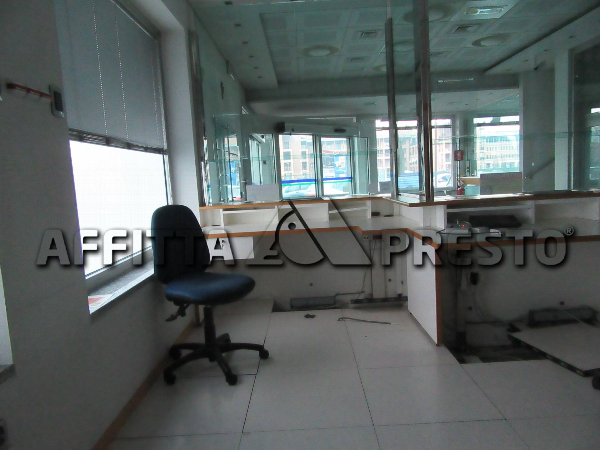 Fondo Commerciale in affitto a Forl, stazione