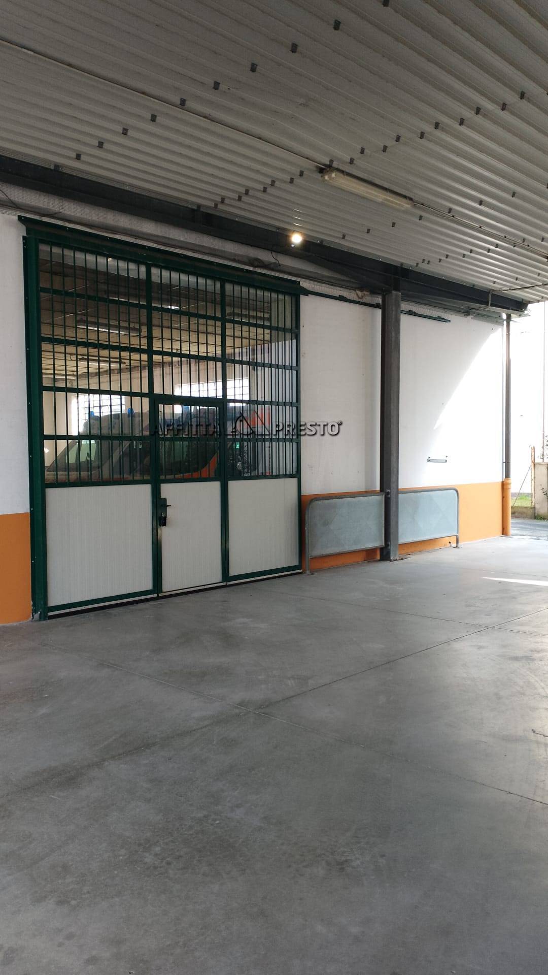 Fondo Artigianale in affitto a Forl