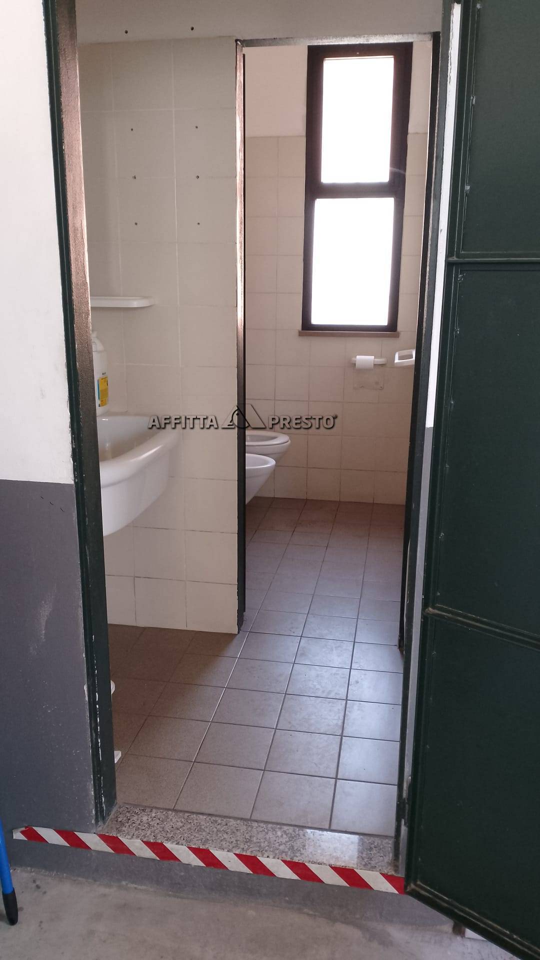 Fondo Artigianale in affitto a Forl