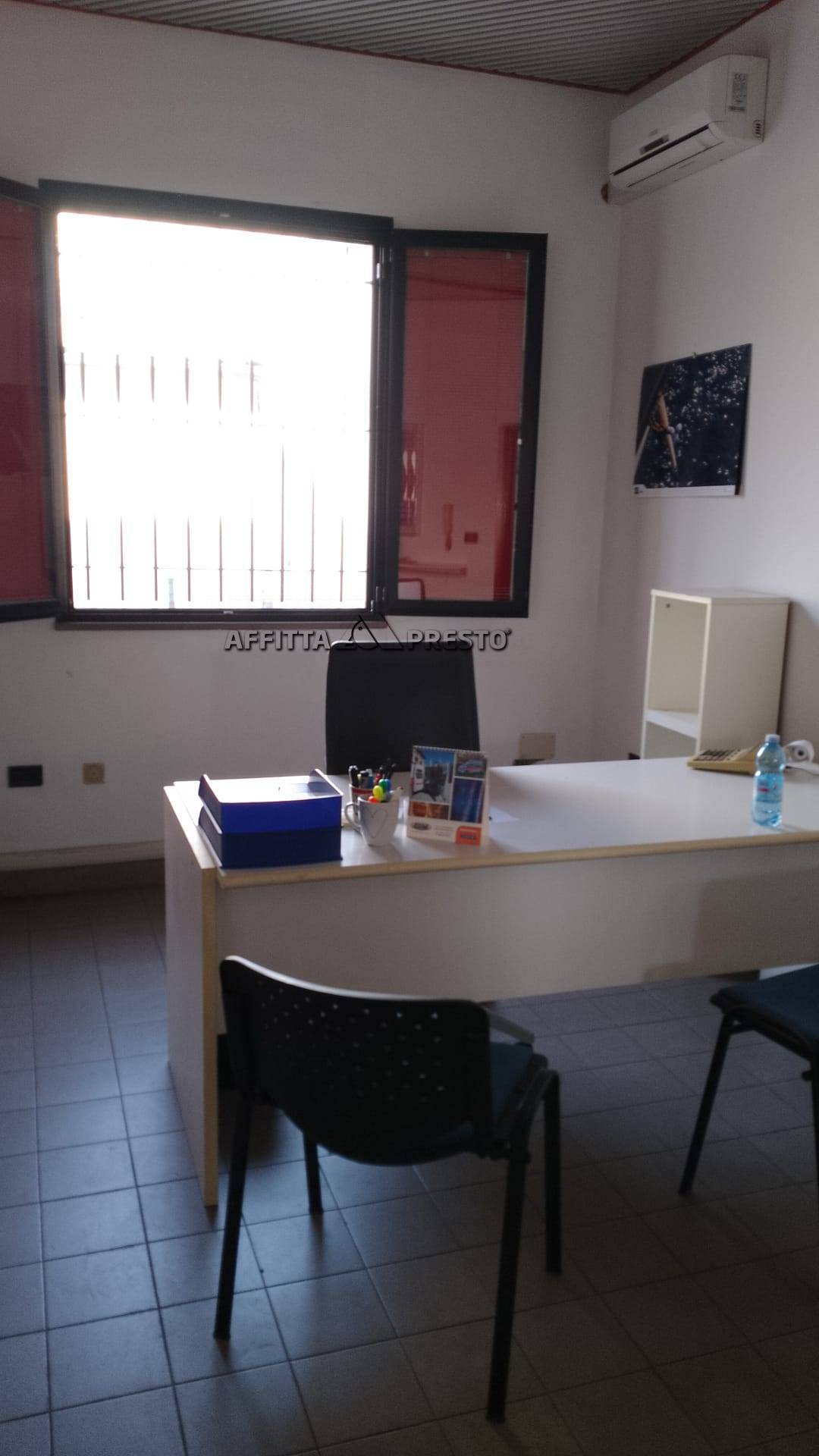 Fondo Artigianale in affitto a Forl