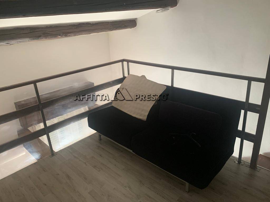 Casa semi indipendente in vendita a Forl, Viale Vittorio Veneto