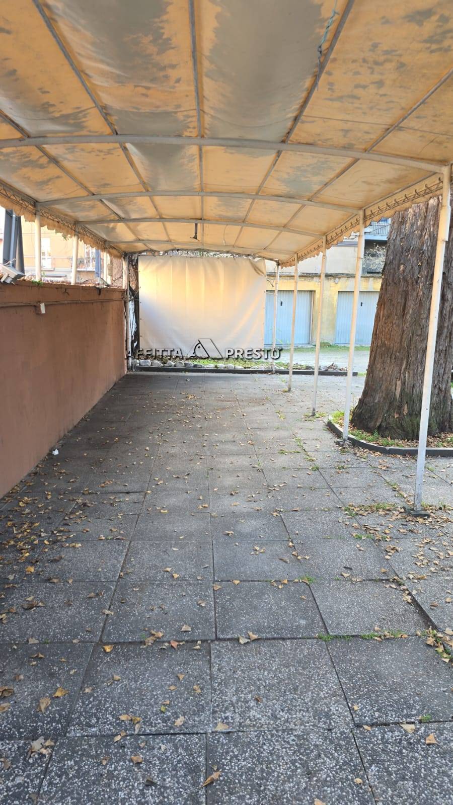 Fondo Commerciale in affitto a Forl