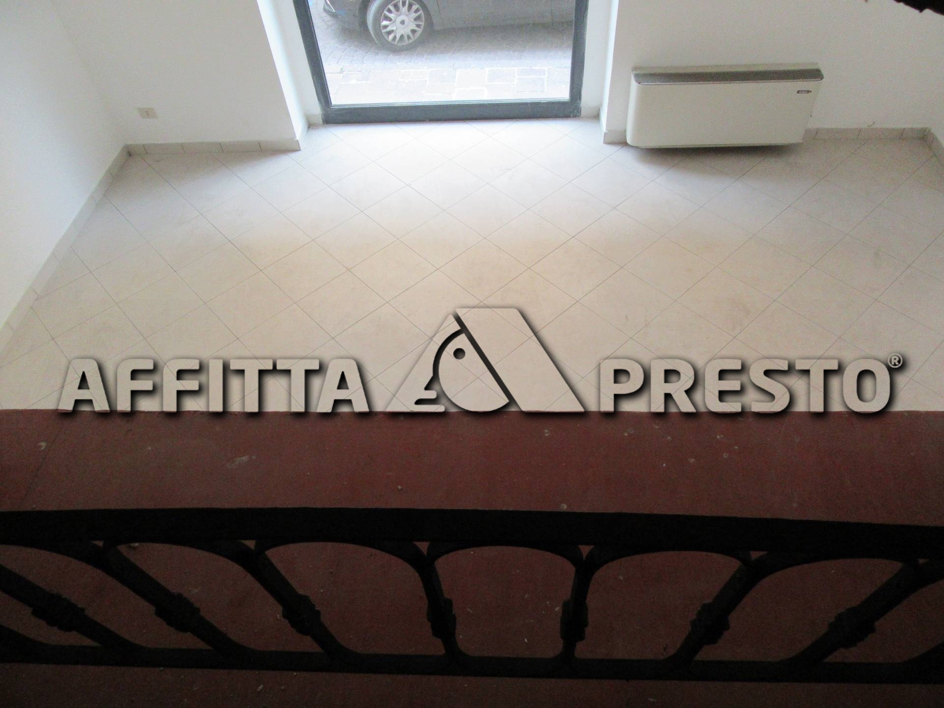 Negozio in affitto a Forl