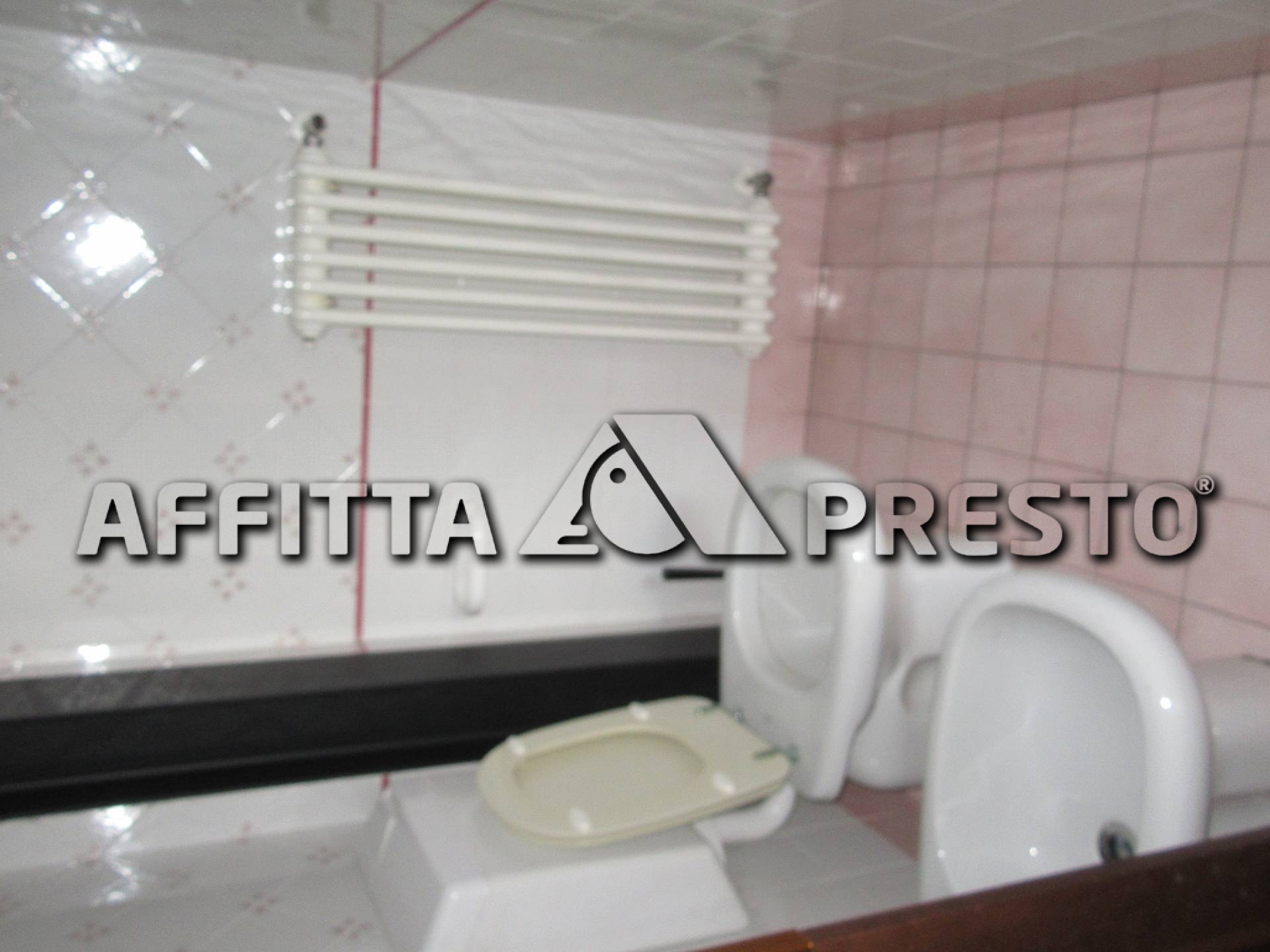 Ufficio in affitto a Forl, Centro