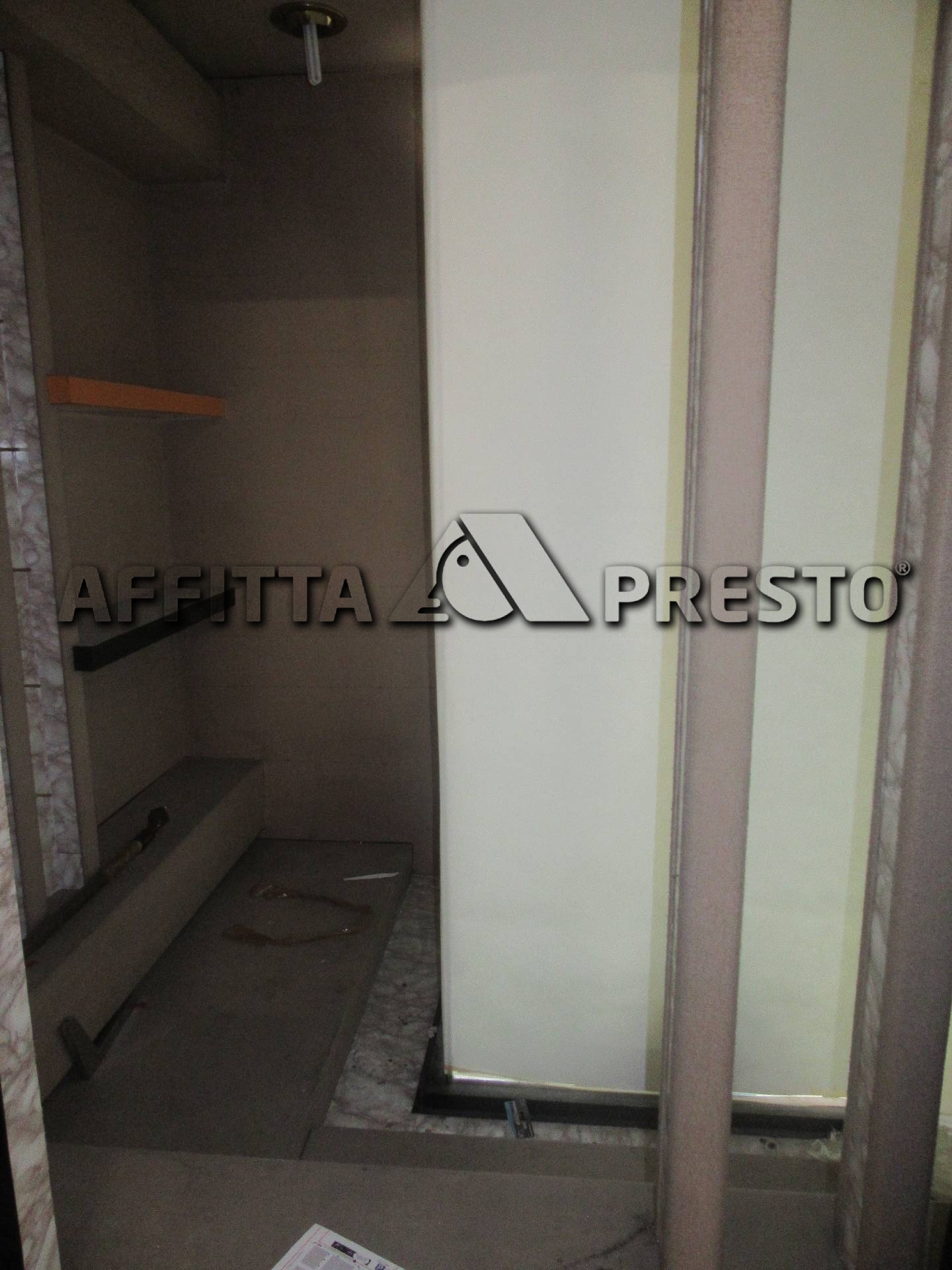 Negozio in affitto a Forl