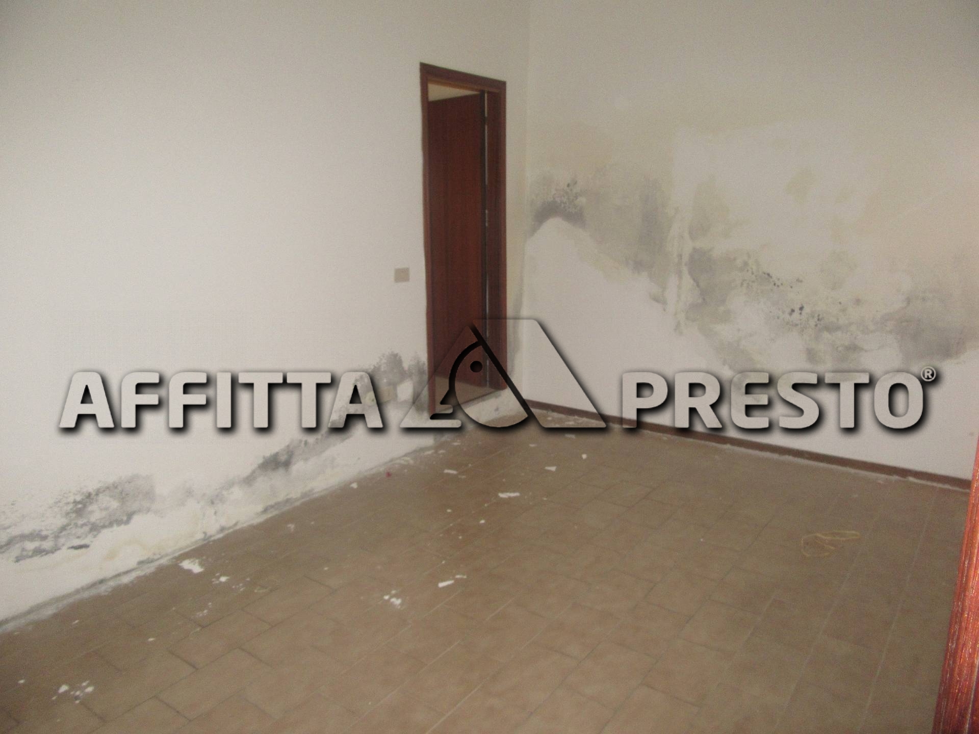 Negozio in affitto a Forl