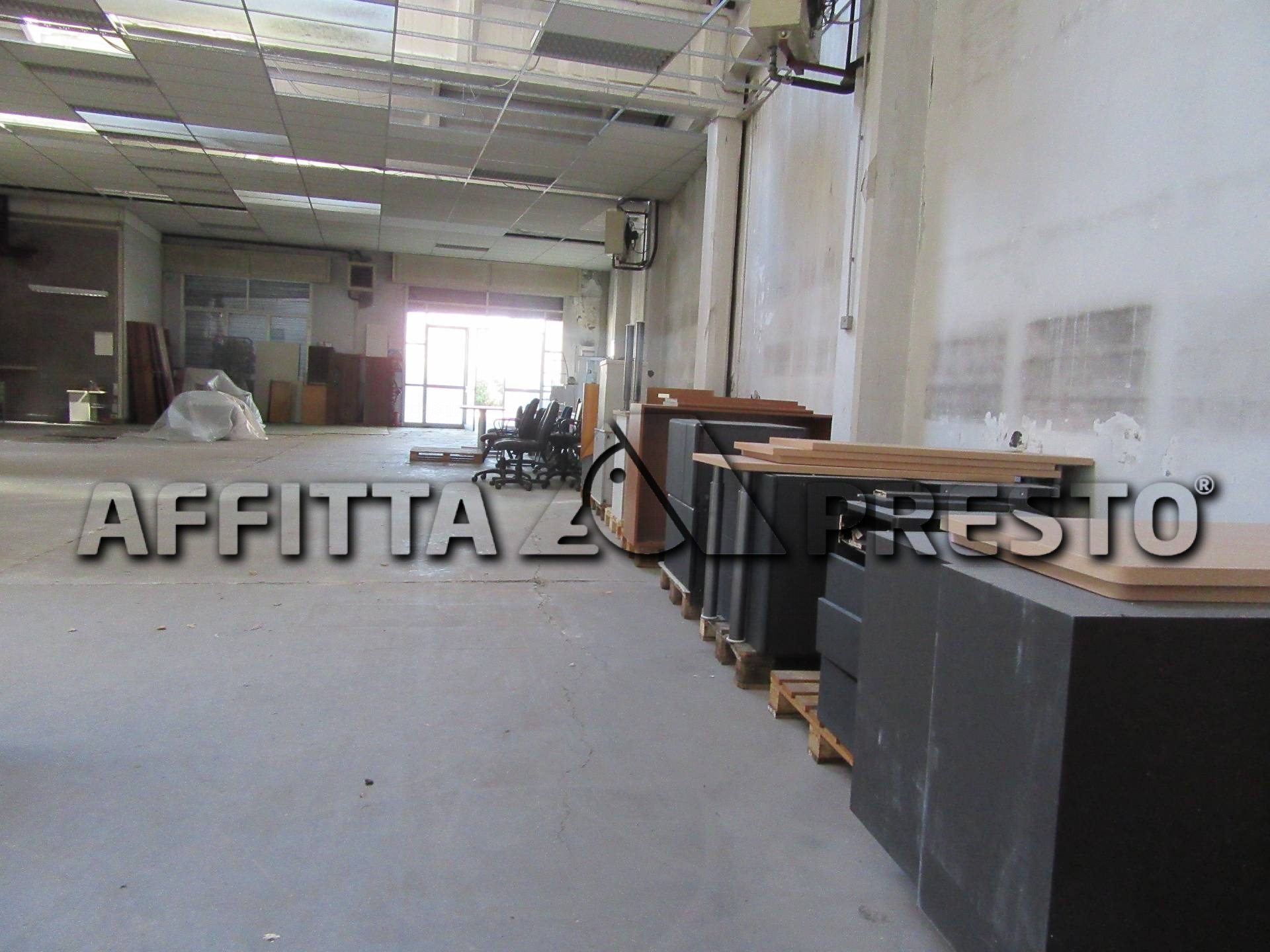 Magazzino in affitto a Forl, Zona Stazione