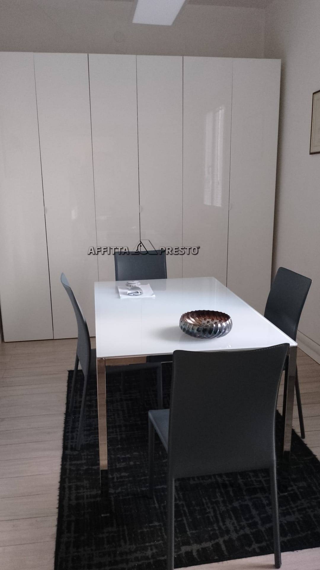 Ufficio in affitto a Forl