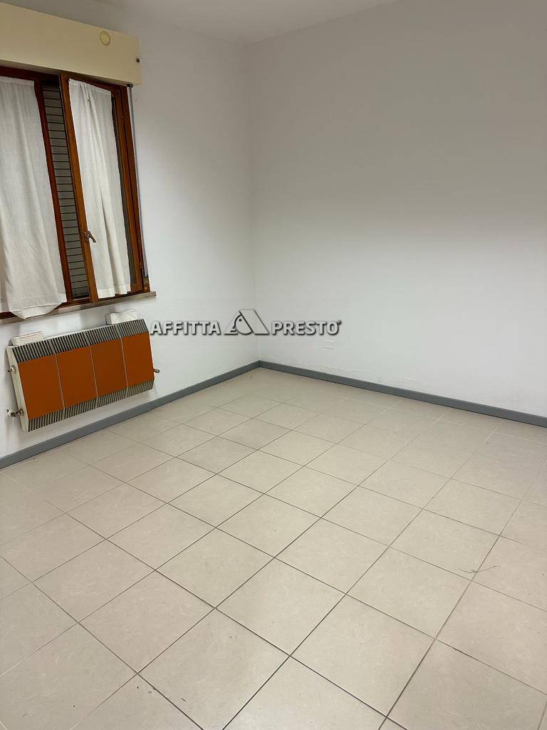 Ufficio in vendita a Ravenna, Piangipane