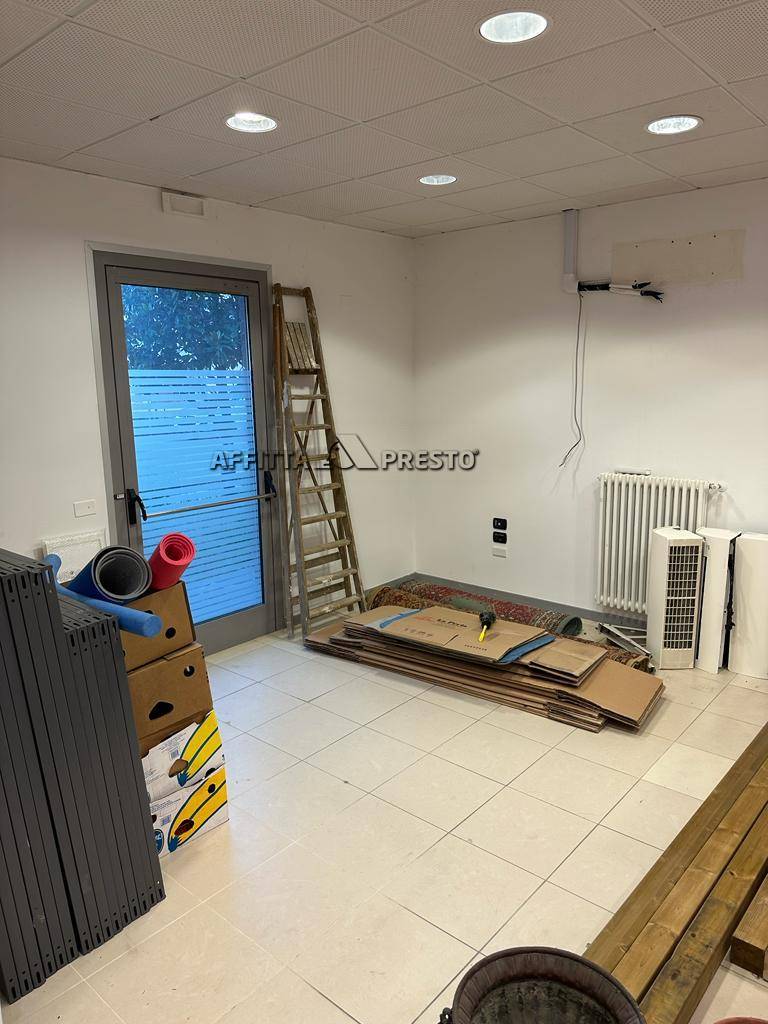 Ufficio in vendita a Ravenna, Piangipane