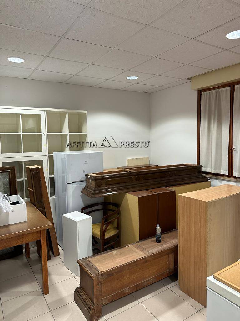 Ufficio in vendita a Ravenna, Piangipane