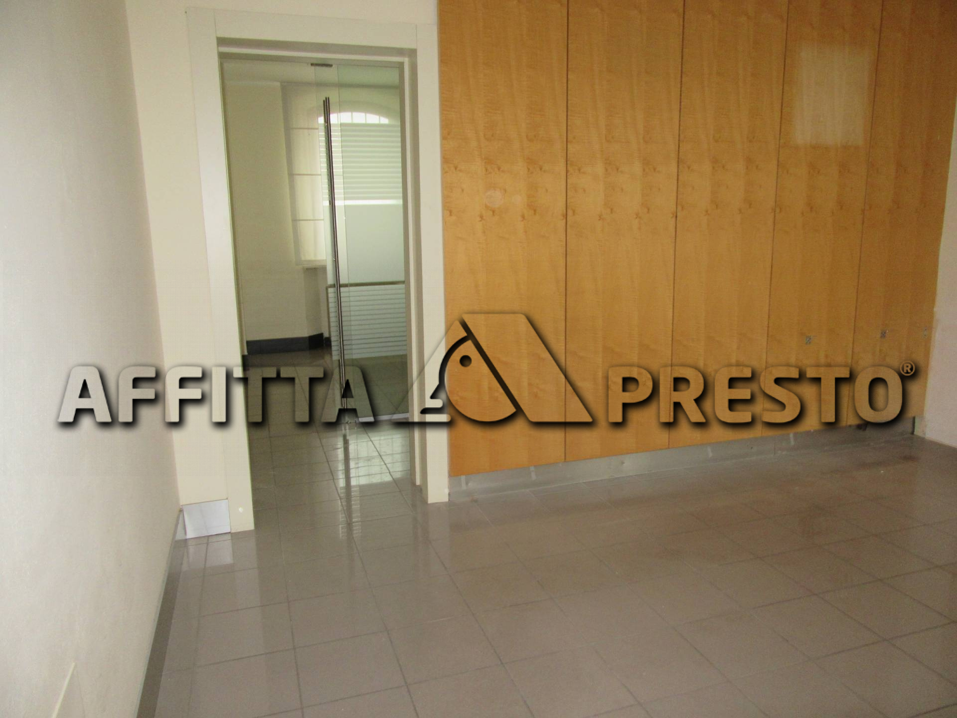 Ufficio in affitto a Forl