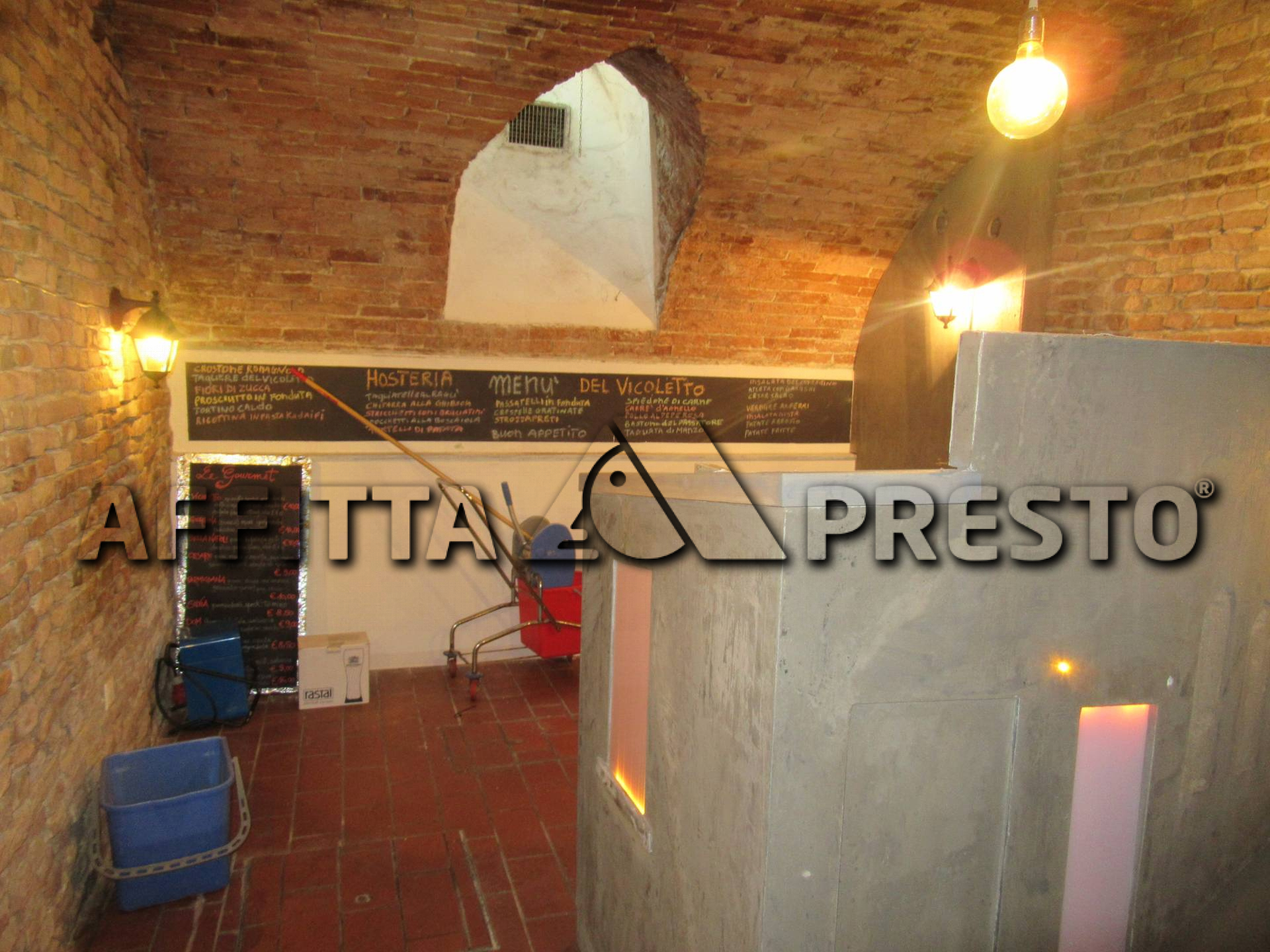 Negozio in affitto a Forl