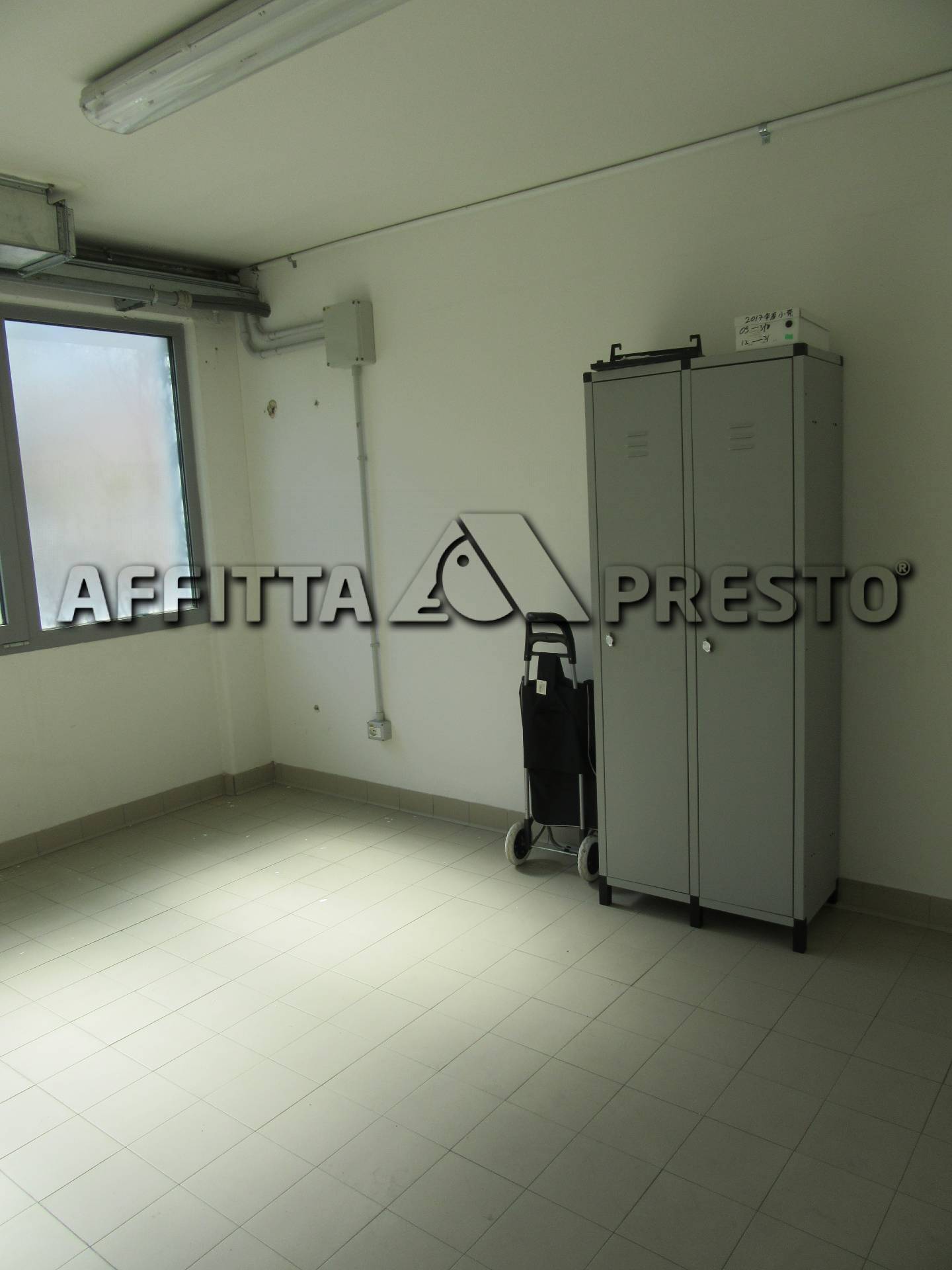 Fondo Commerciale in affitto a Forl, Centro