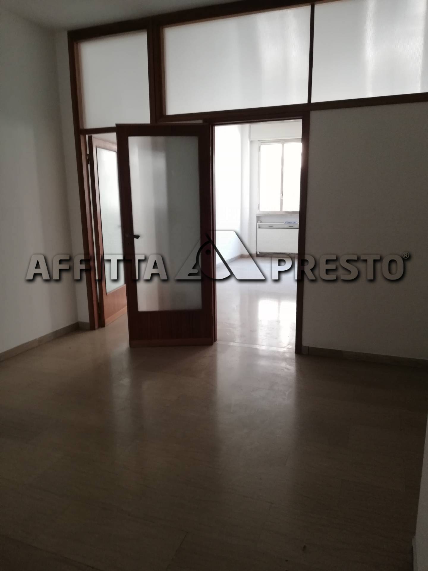 Ufficio in affitto a Forl