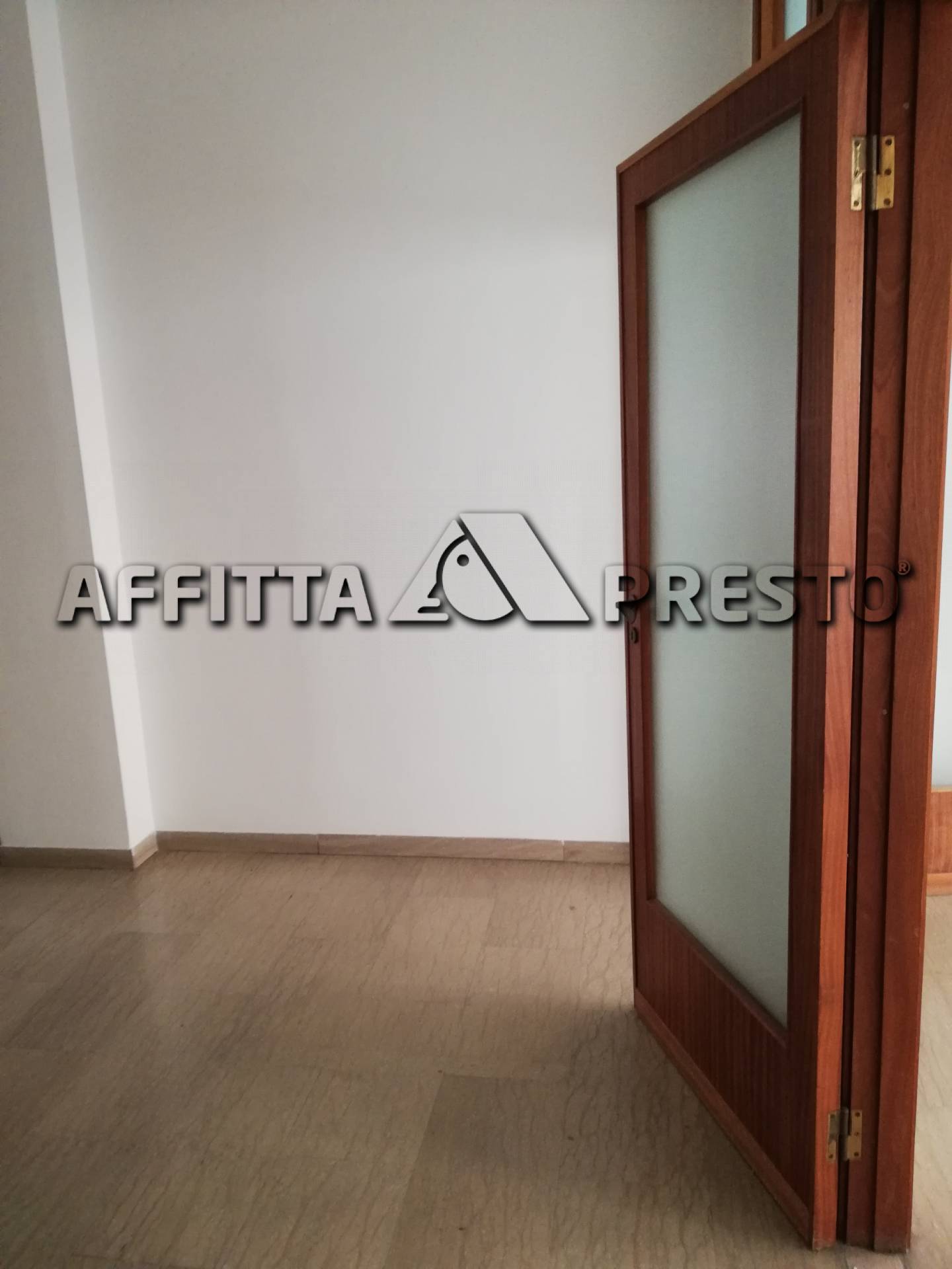 Ufficio in affitto a Forl