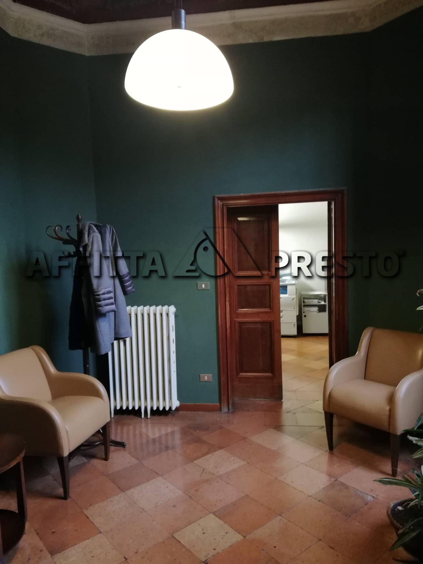 Ufficio in affitto a Forl