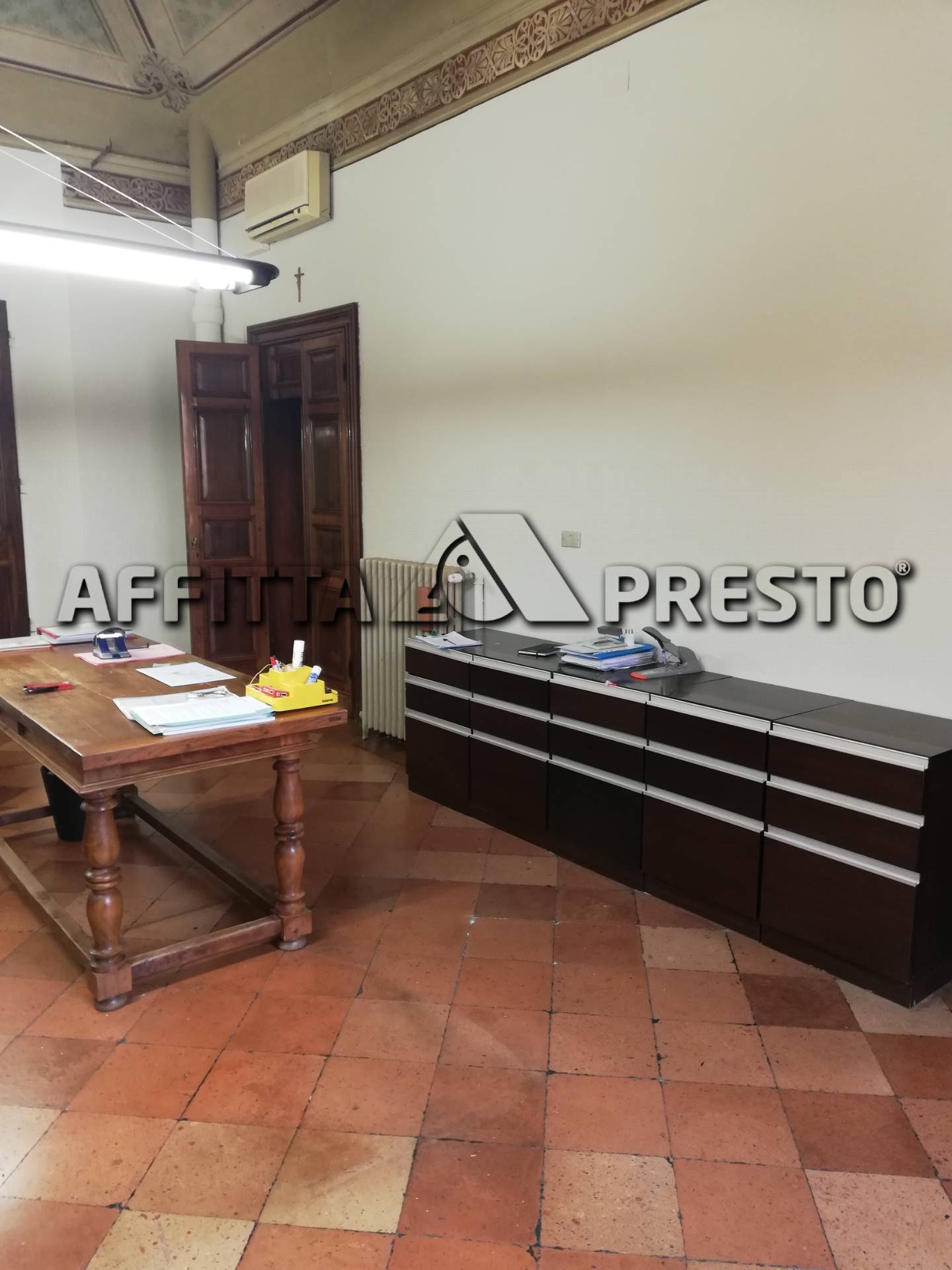 Ufficio in affitto a Forl