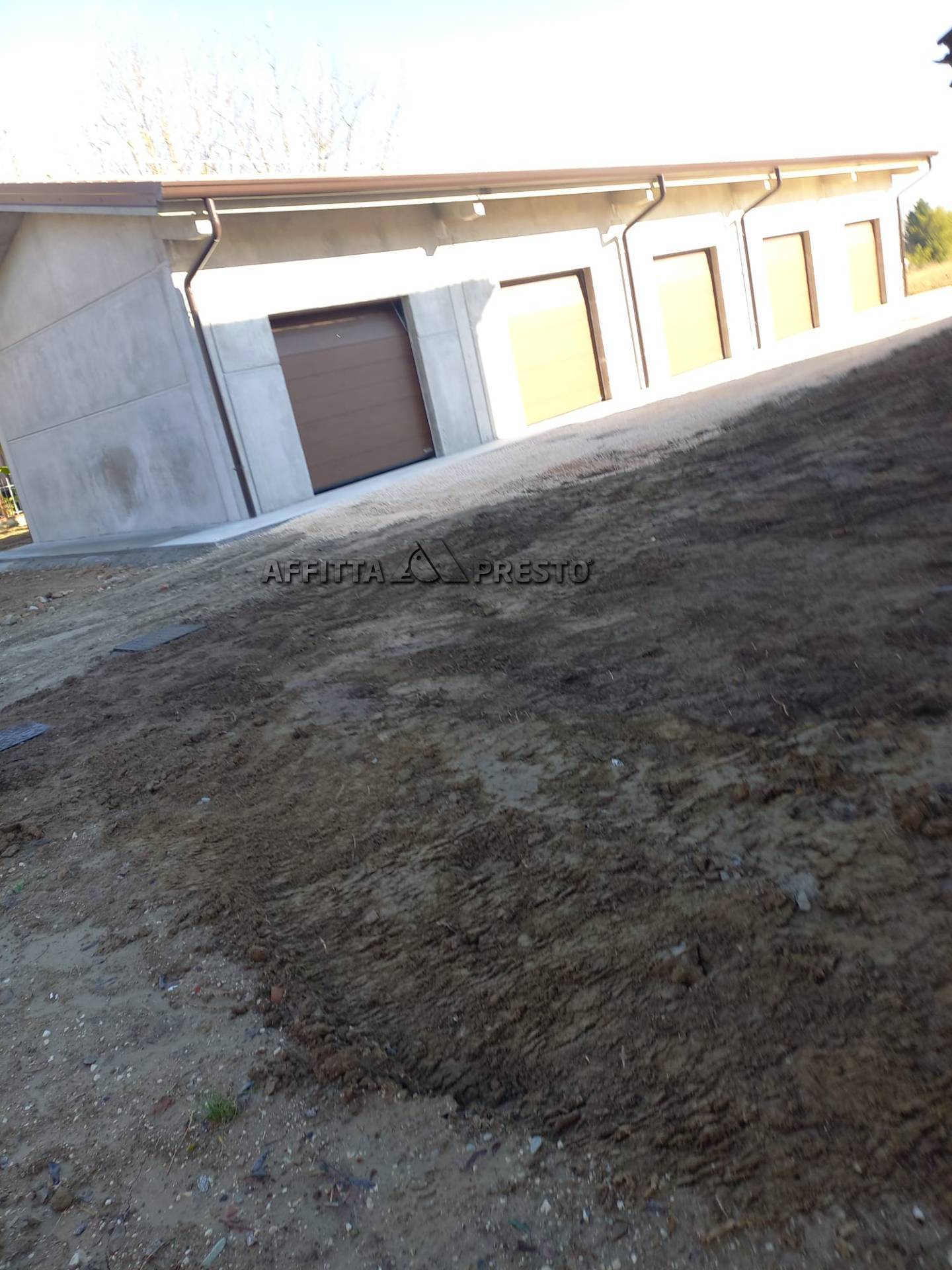 Magazzino in affitto a Forl