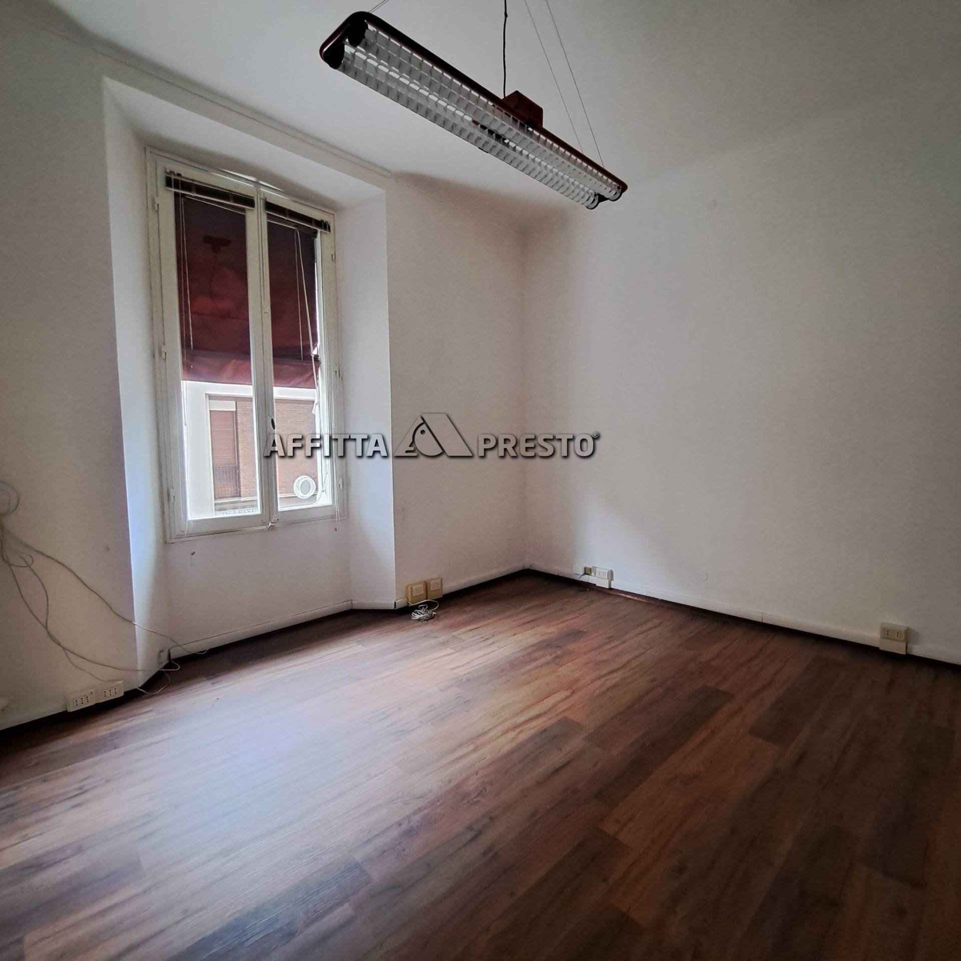 Ufficio in affitto a Forl, Centro