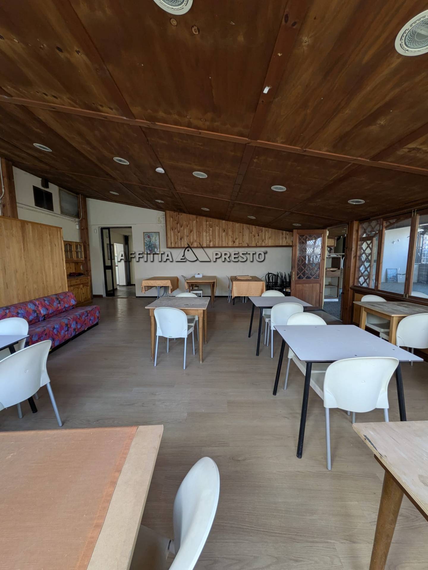 Fondo Commerciale in affitto a Castel Bolognese