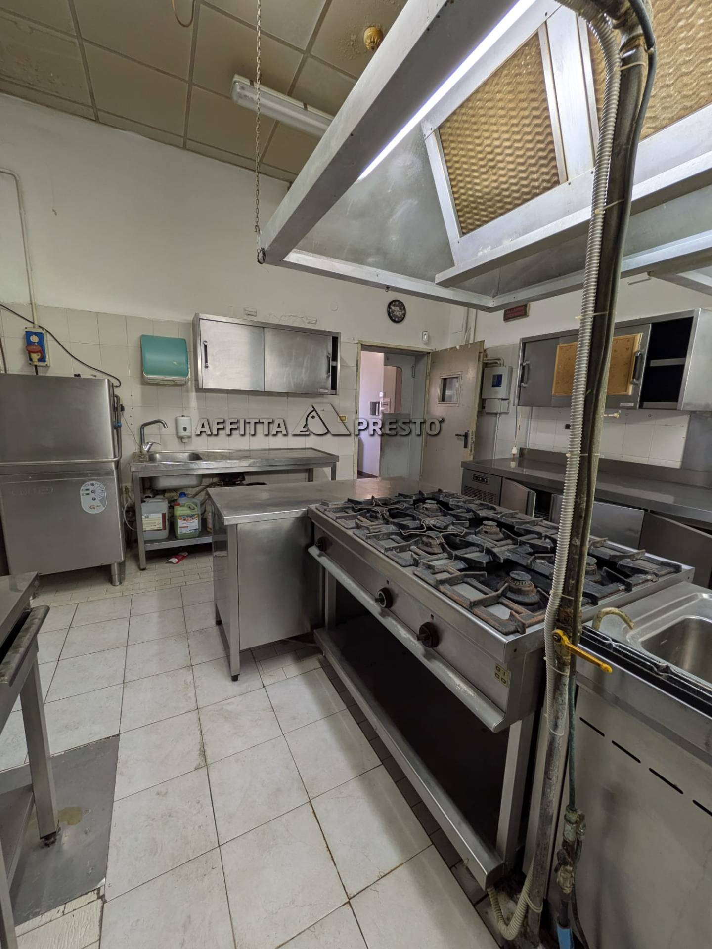 Fondo Commerciale in affitto a Castel Bolognese