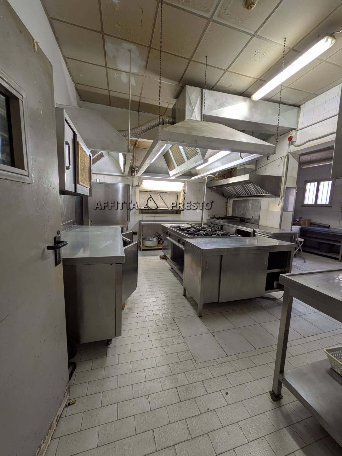 Fondo Commerciale in affitto a Castel Bolognese